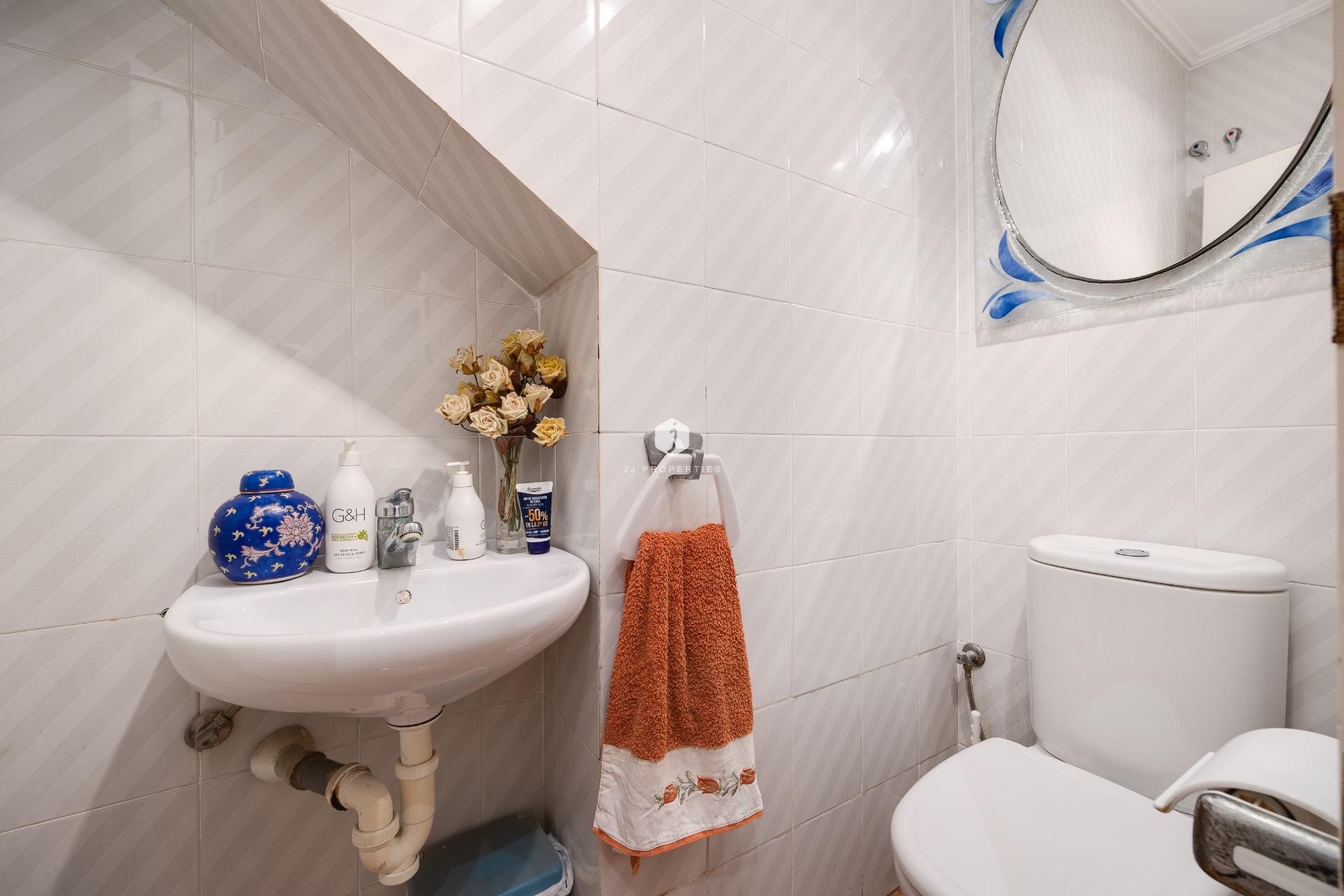 Resale - Villa -
Torrevieja - aguas nuevas