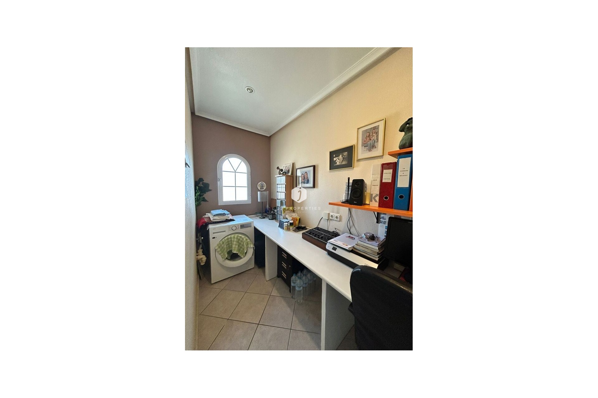 Resale - Villa -
Torrevieja - aguas nuevas