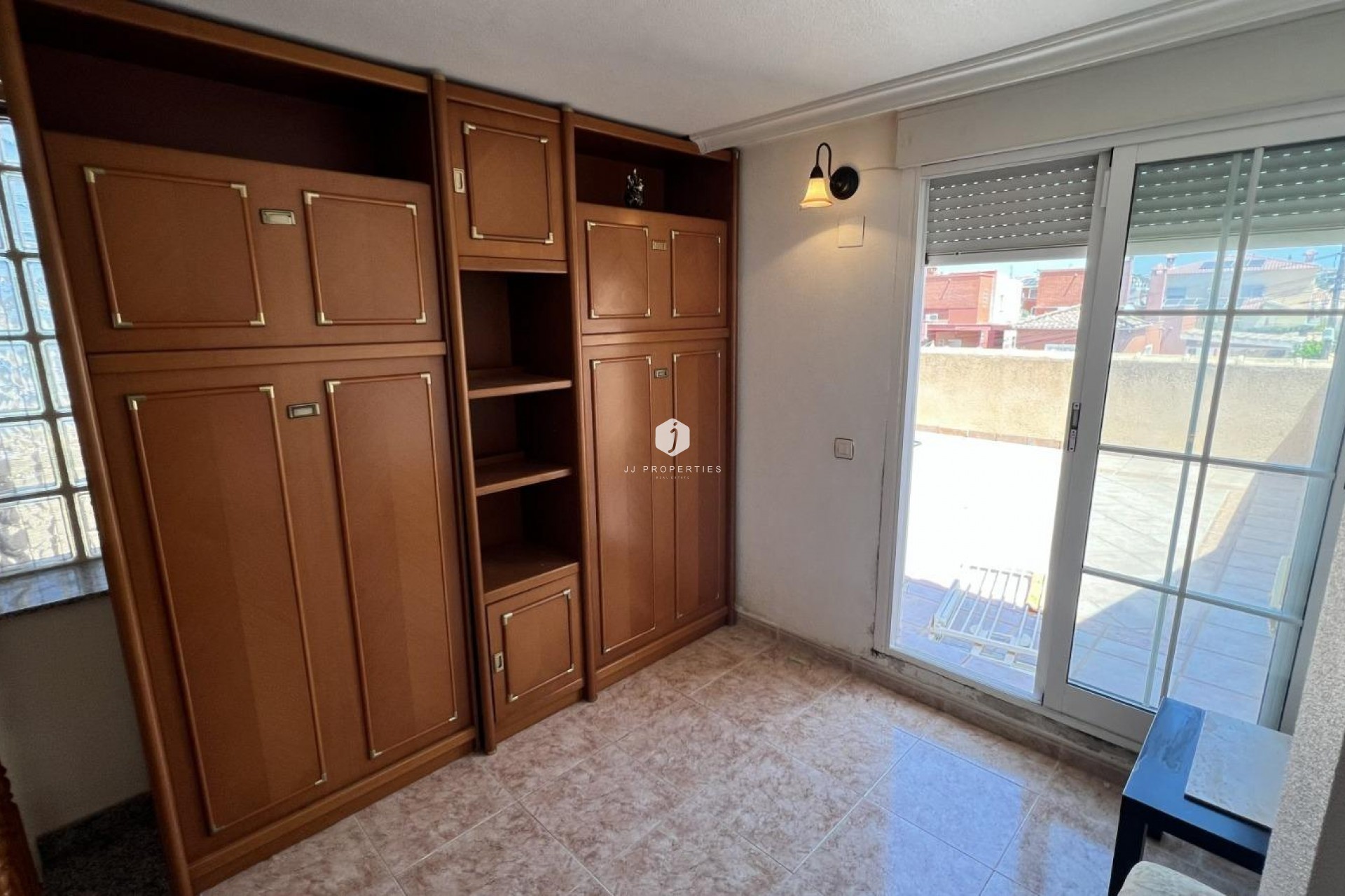 Resale - Villa -
Torrevieja - aguas nuevas