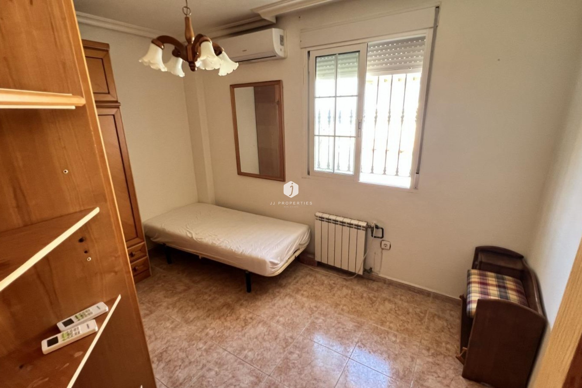 Resale - Villa -
Torrevieja - aguas nuevas