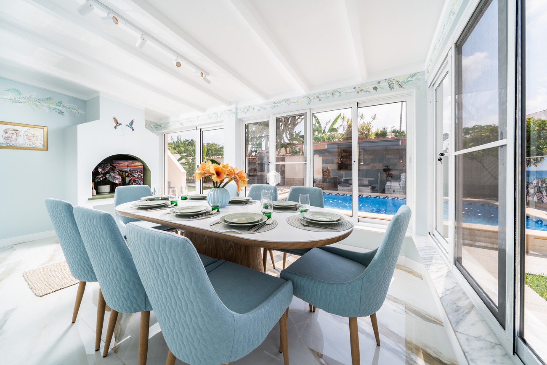 Resale - Villa -
Torrevieja - Costa Blanca