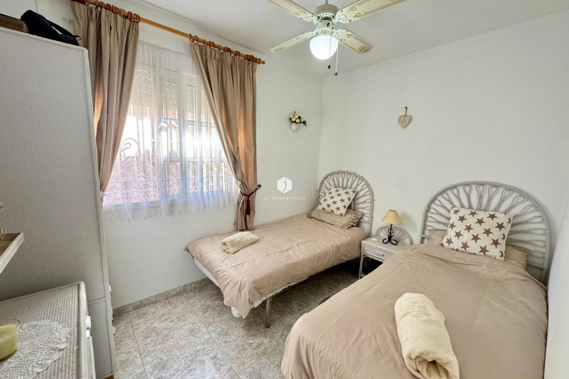 Resale - Villa -
Torrevieja - Costa Blanca