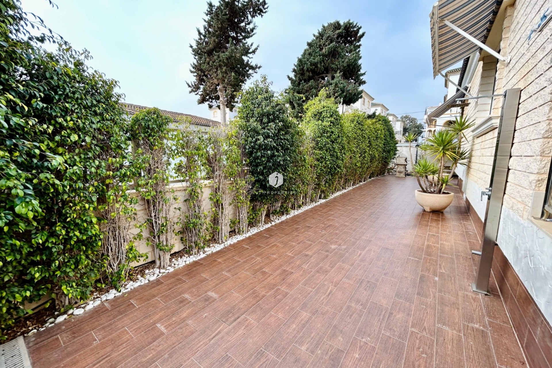 Resale - Villa -
Torrevieja - Costa Blanca