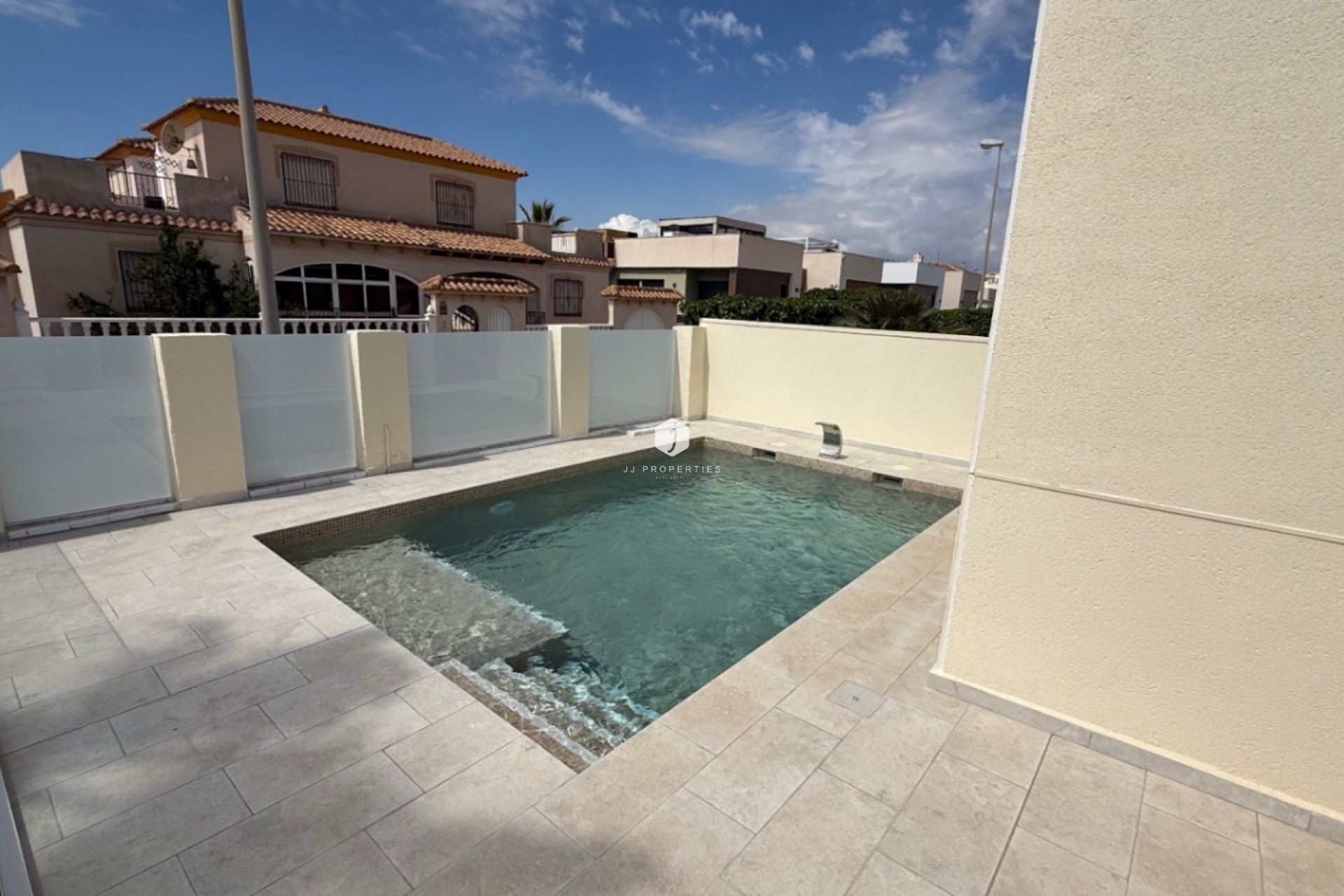 Resale - Villa -
Torrevieja - Costa Blanca