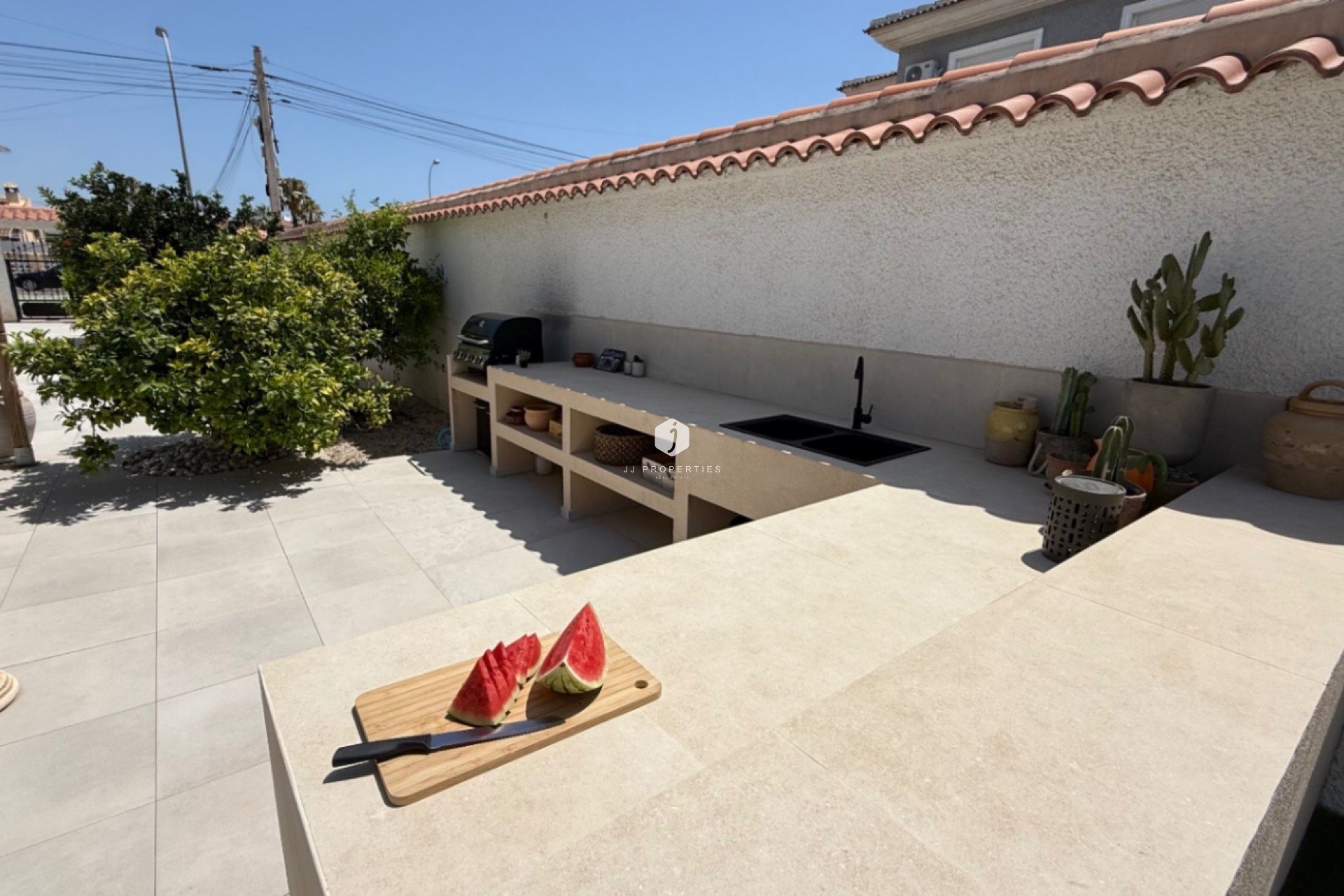 Resale - Villa -
Torrevieja - Costa Blanca