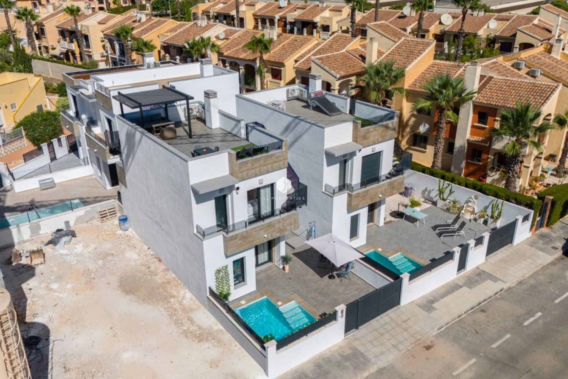 Resale - Villa -
Torrevieja - Costa Blanca