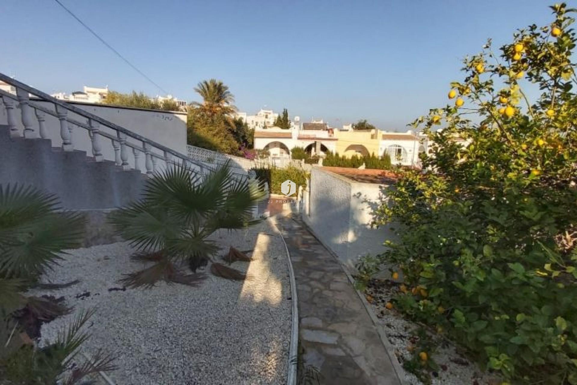 Resale - Villa -
Torrevieja - Costa Blanca