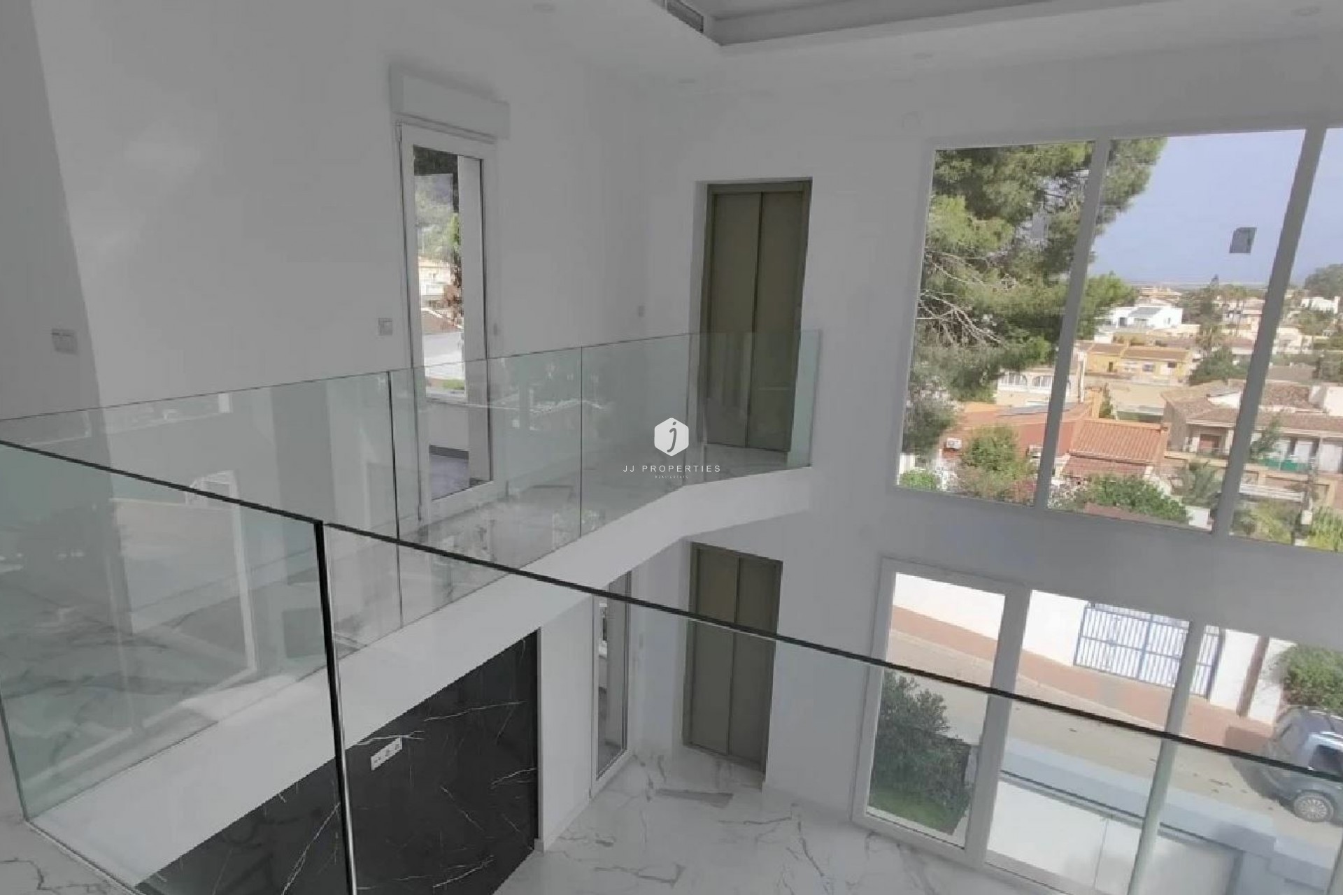 Resale - Villa -
Torrevieja - Costa Blanca