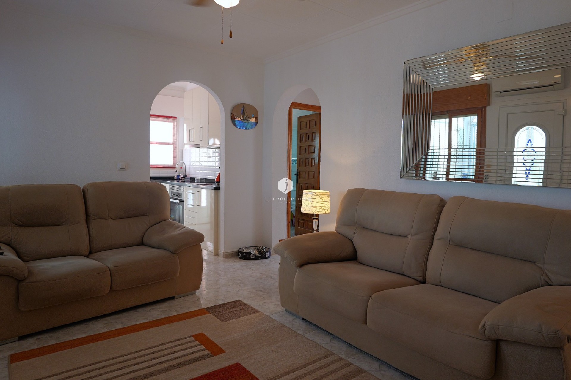 Resale - Villa -
Torrevieja - Costa Blanca