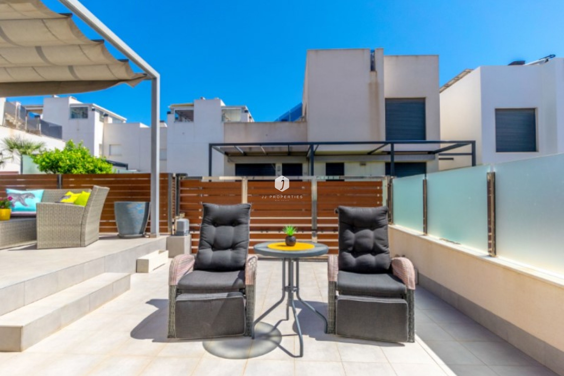 Resale - Villa -
Torrevieja - Costa Blanca