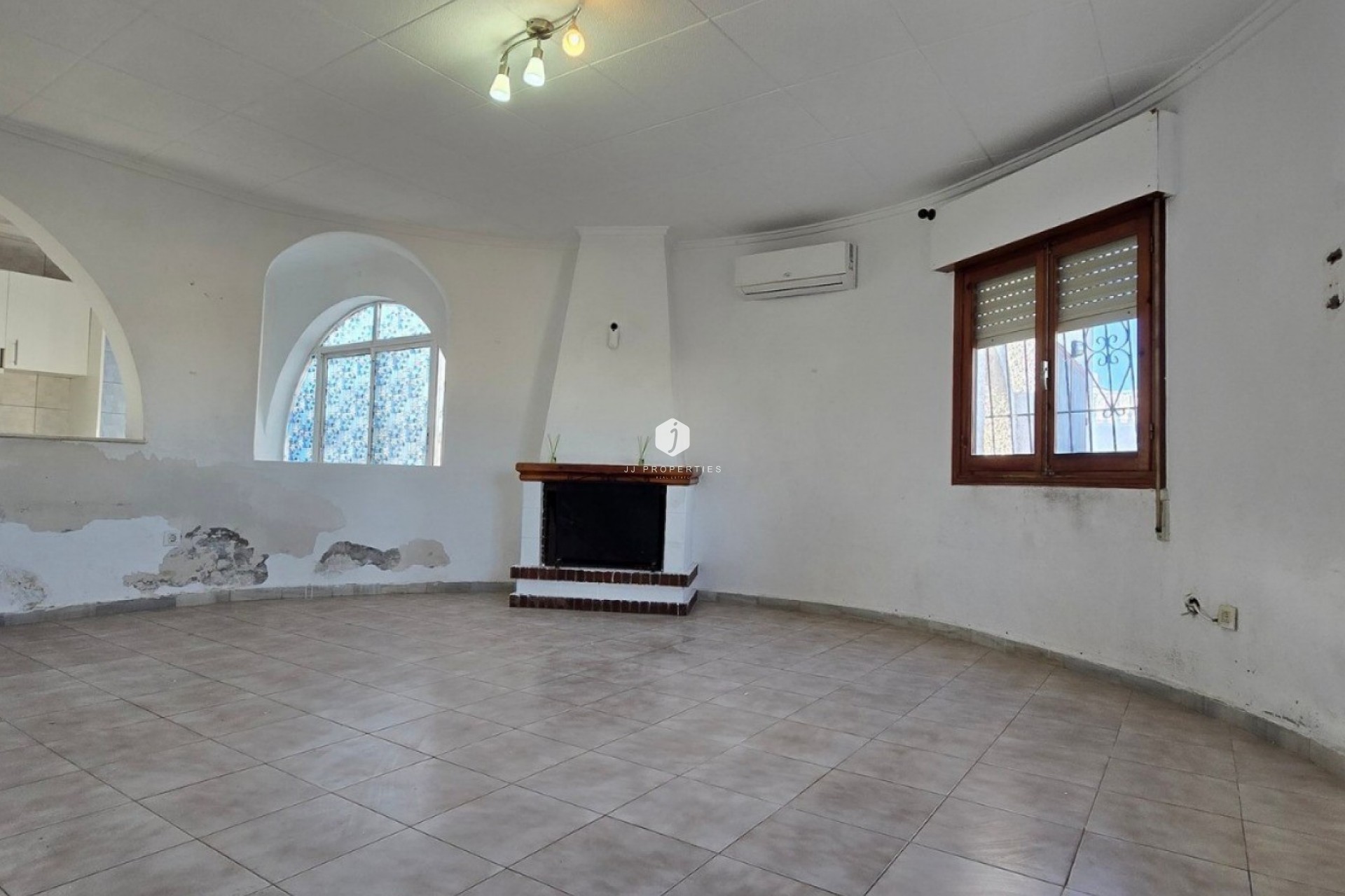 Resale - Villa -
Torrevieja - Costa Blanca