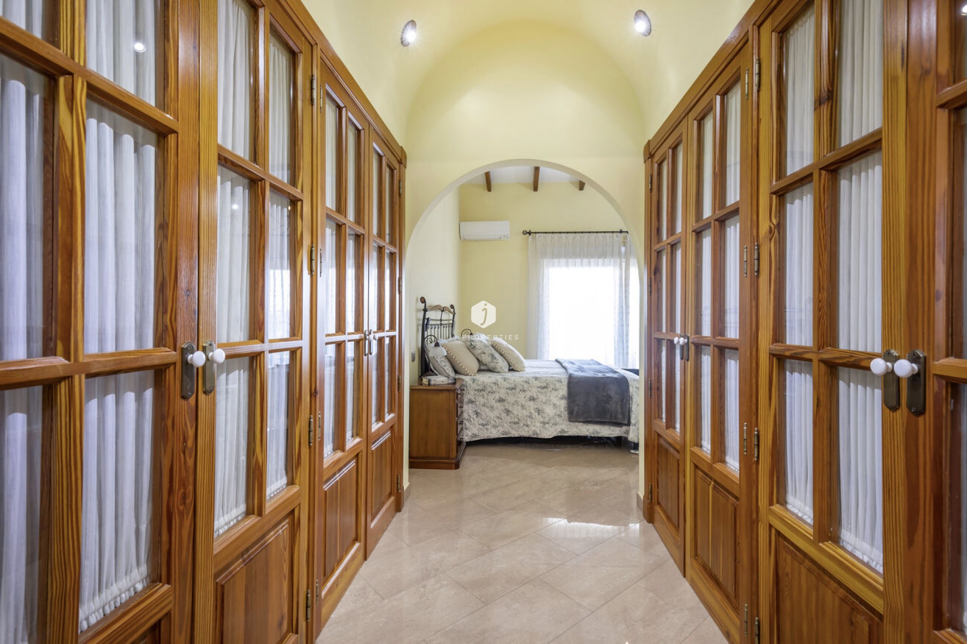 Resale - Villa -
Torrevieja - Costa Blanca