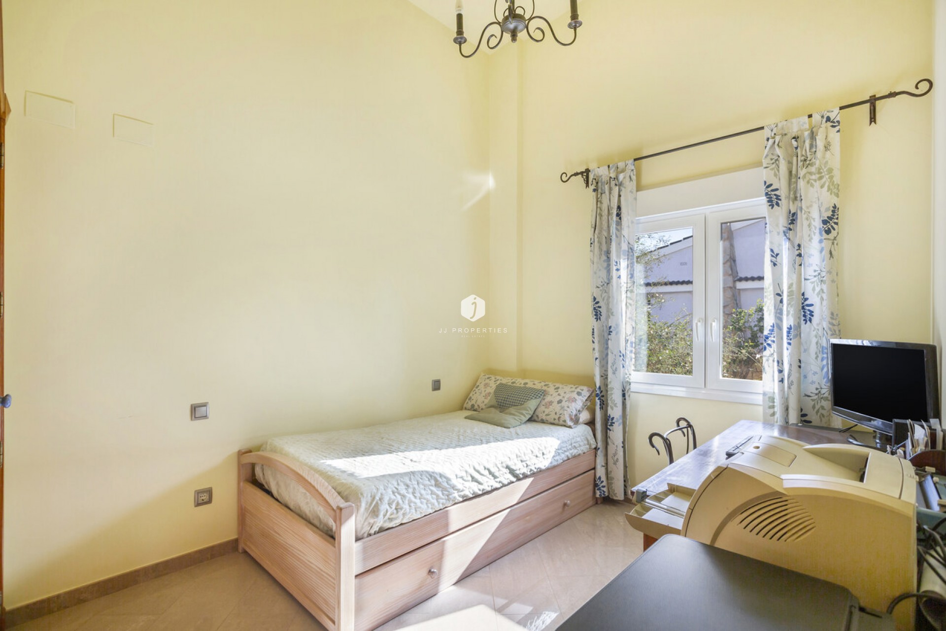 Resale - Villa -
Torrevieja - Costa Blanca