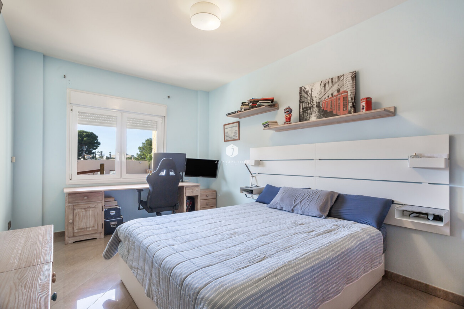 Resale - Villa -
Torrevieja - Costa Blanca