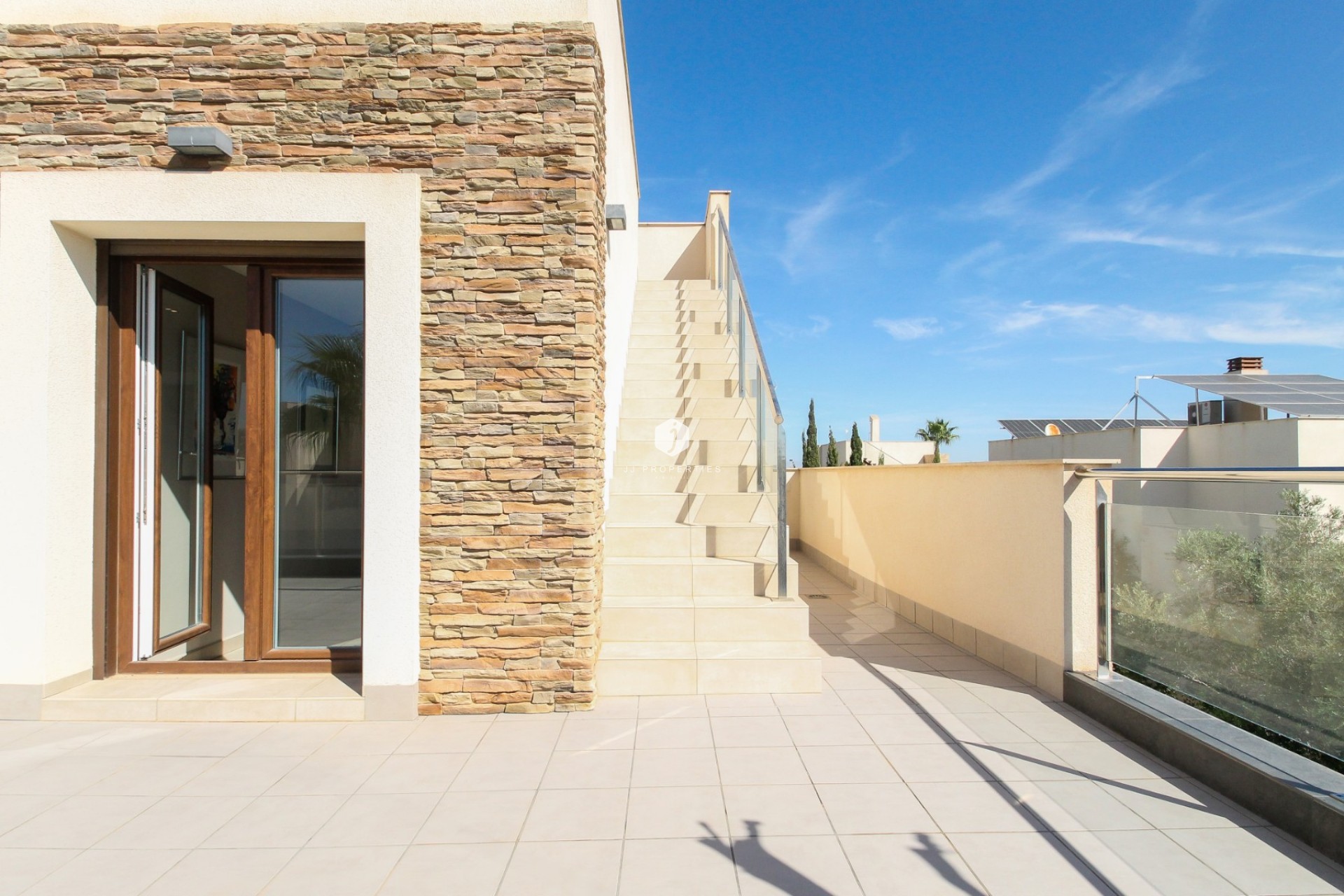 Resale - Villa -
Torrevieja - Costa Blanca