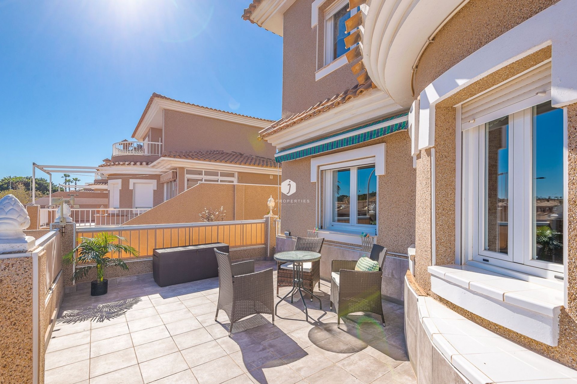 Resale - Villa -
Torrevieja - Costa Blanca