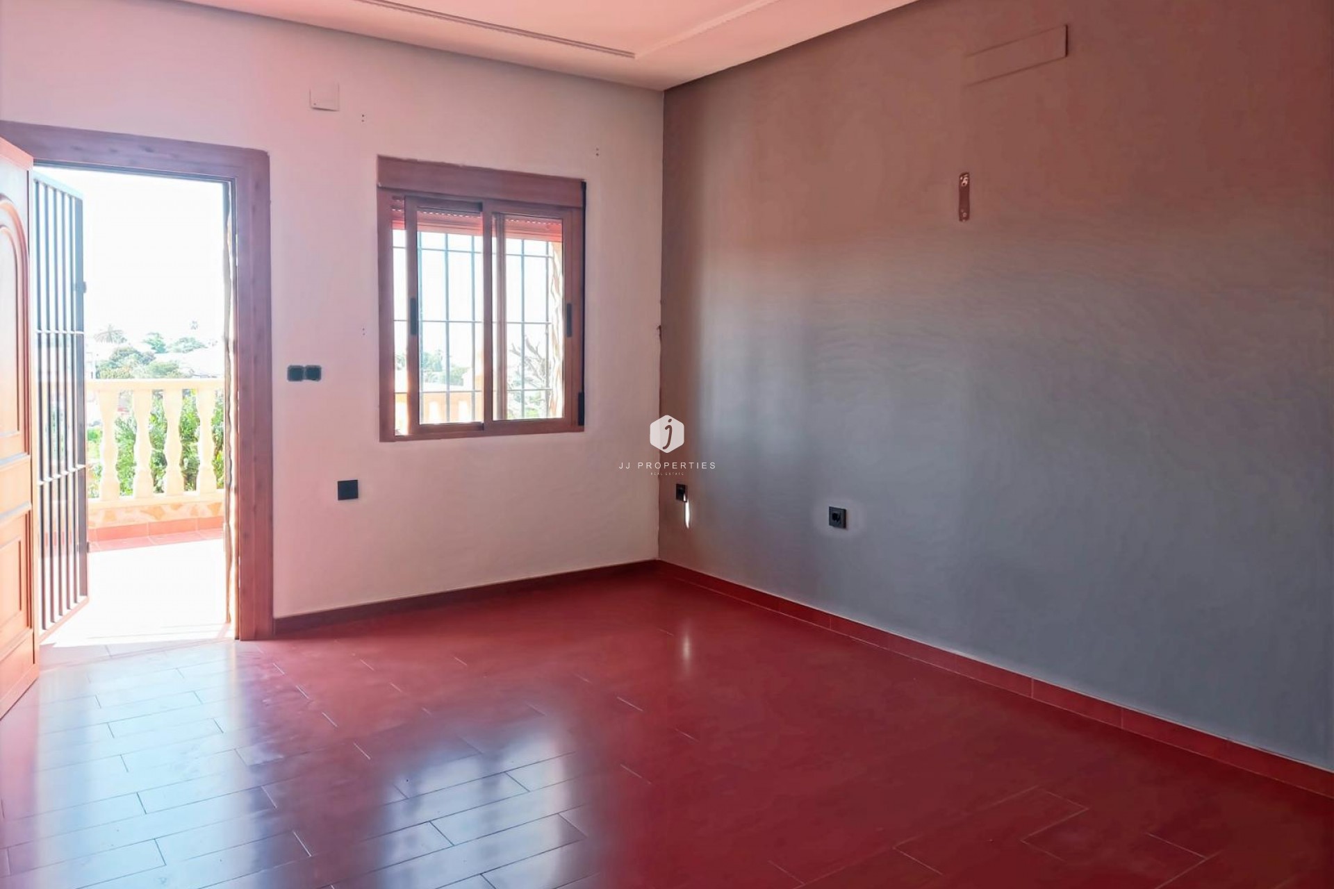 Resale - Villa -
Torrevieja - Costa Blanca