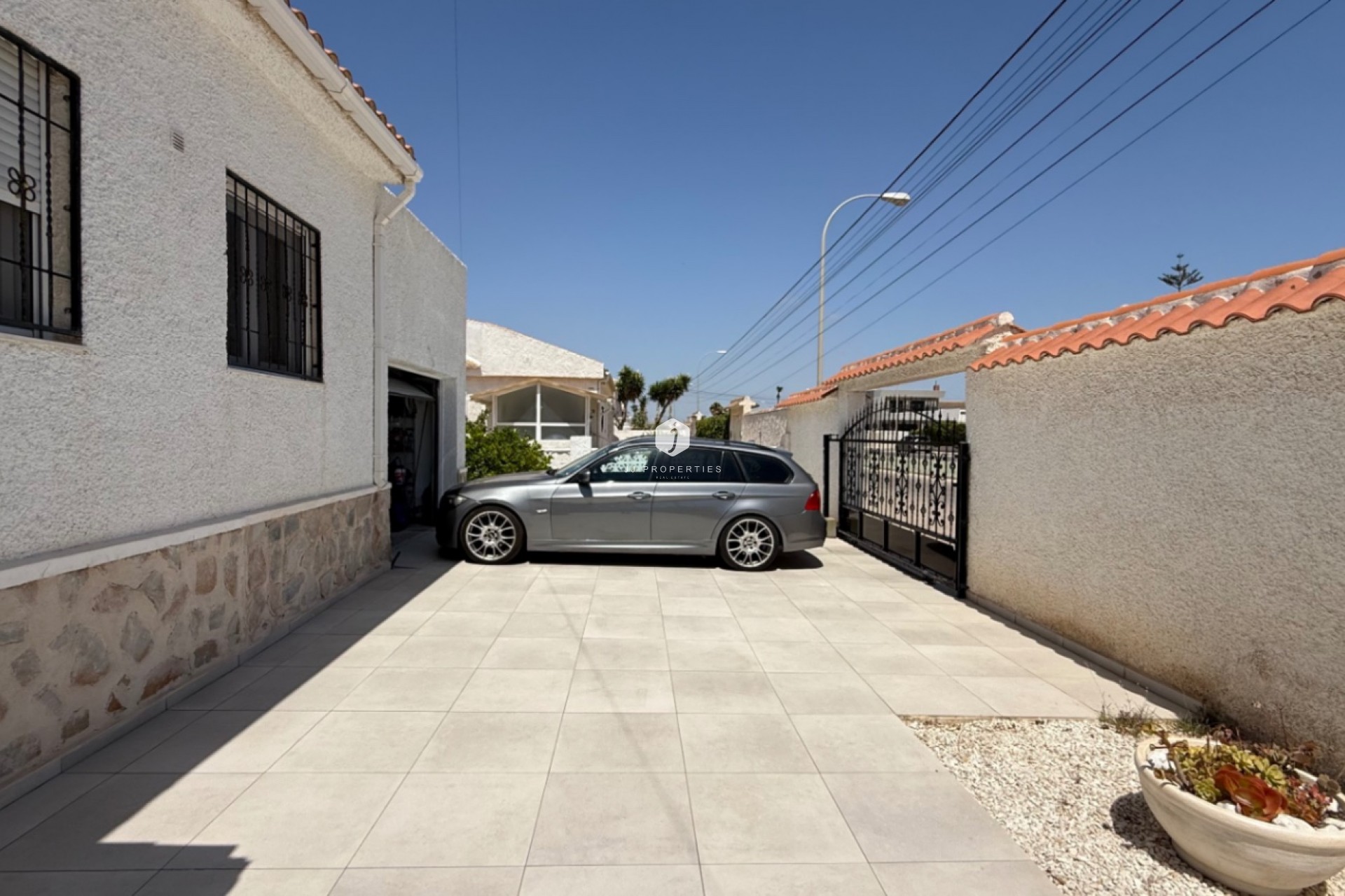 Resale - Villa -
Torrevieja - Costa Blanca
