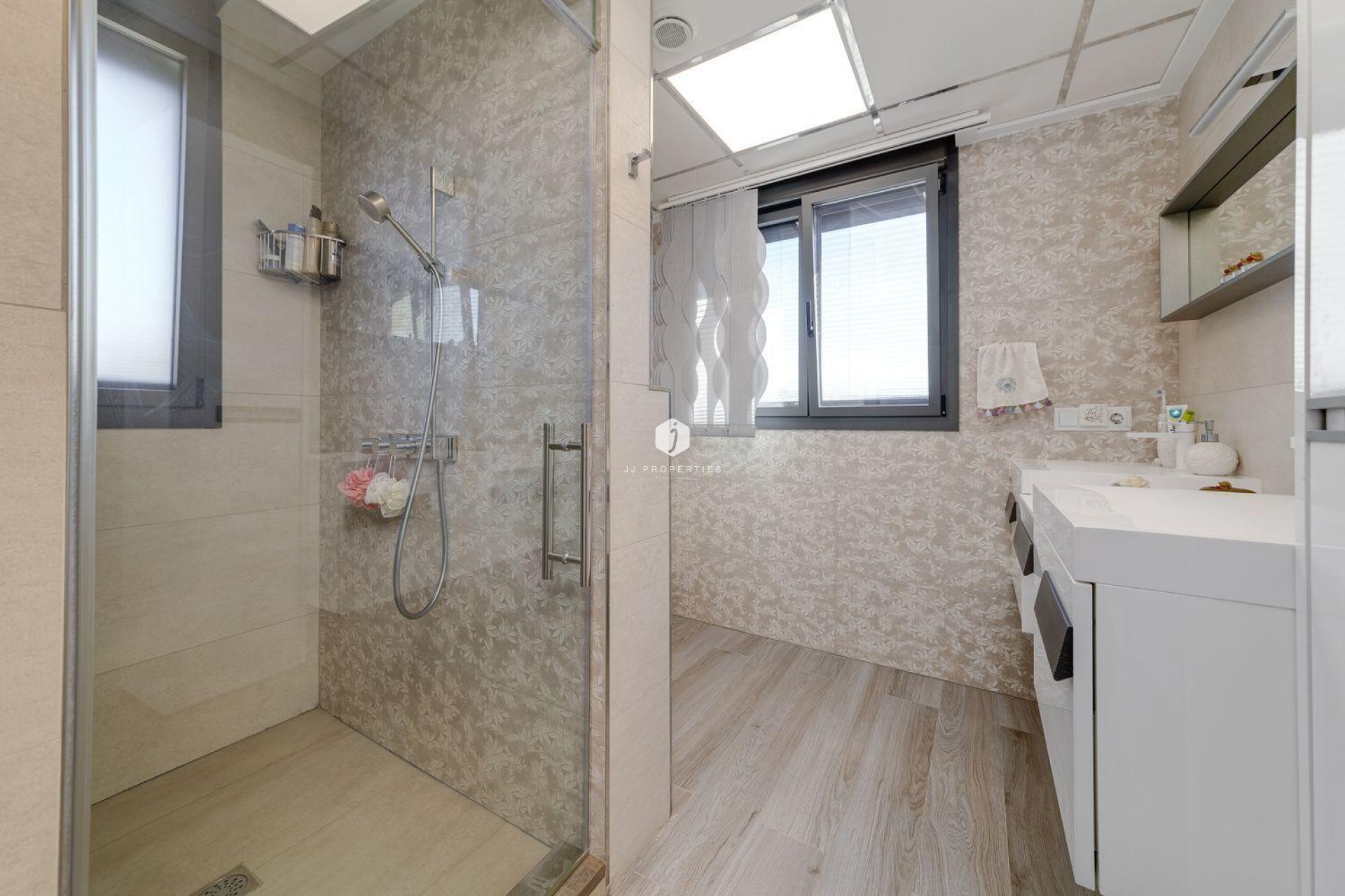 Resale - Villa -
Torrevieja - Costa Blanca