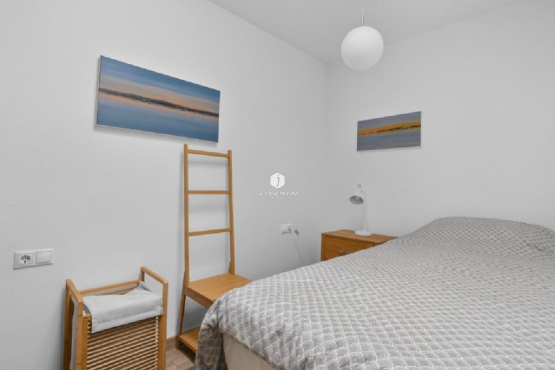 Resale - Villa -
Torrevieja - Costa Blanca
