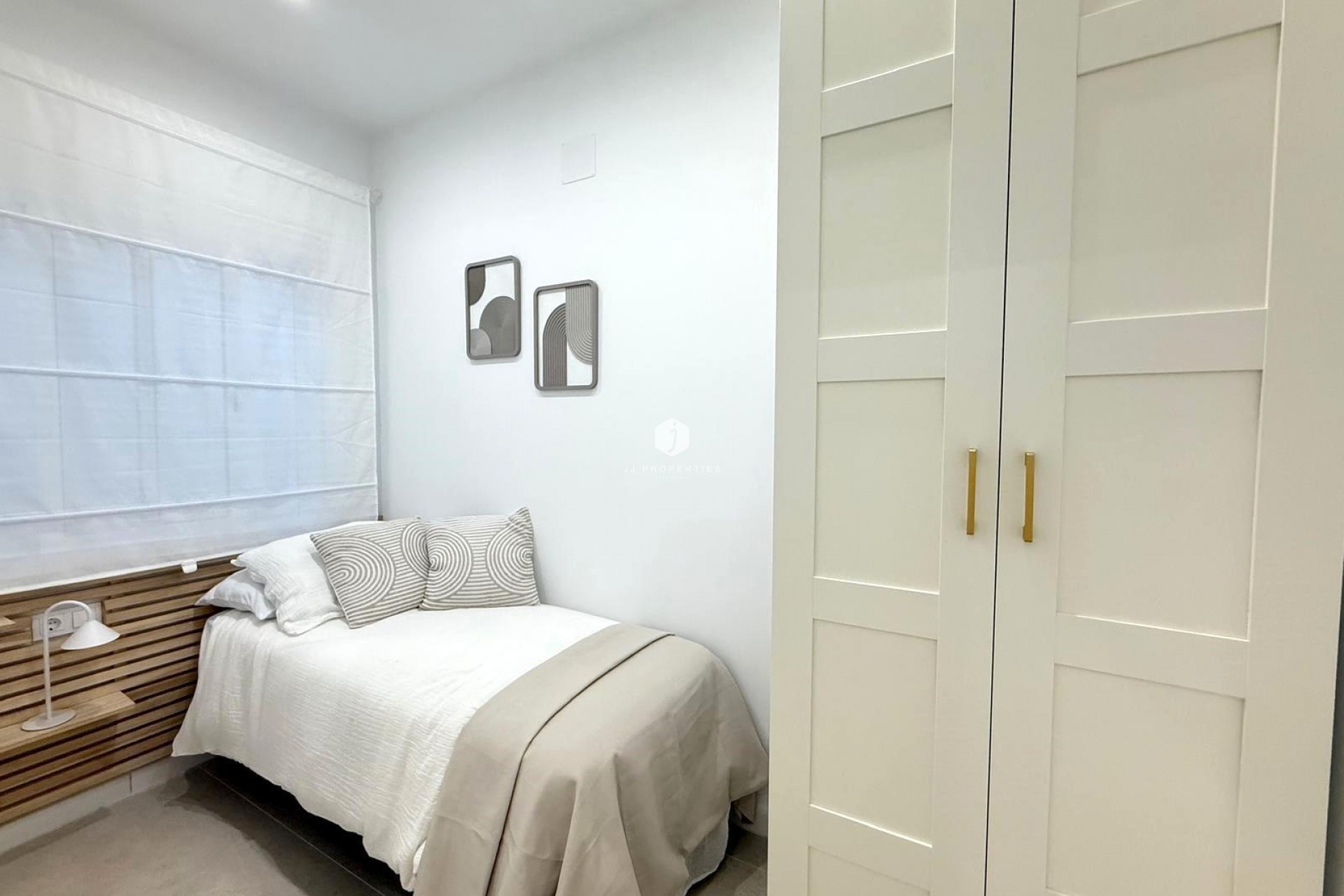 Resale - Villa -
Torrevieja - El chaparral