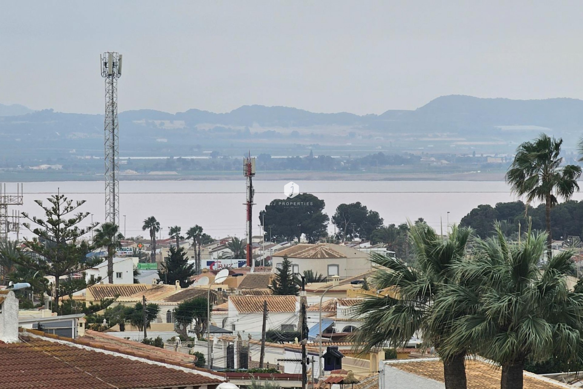 Resale - Villa -
Torrevieja - El chaparral