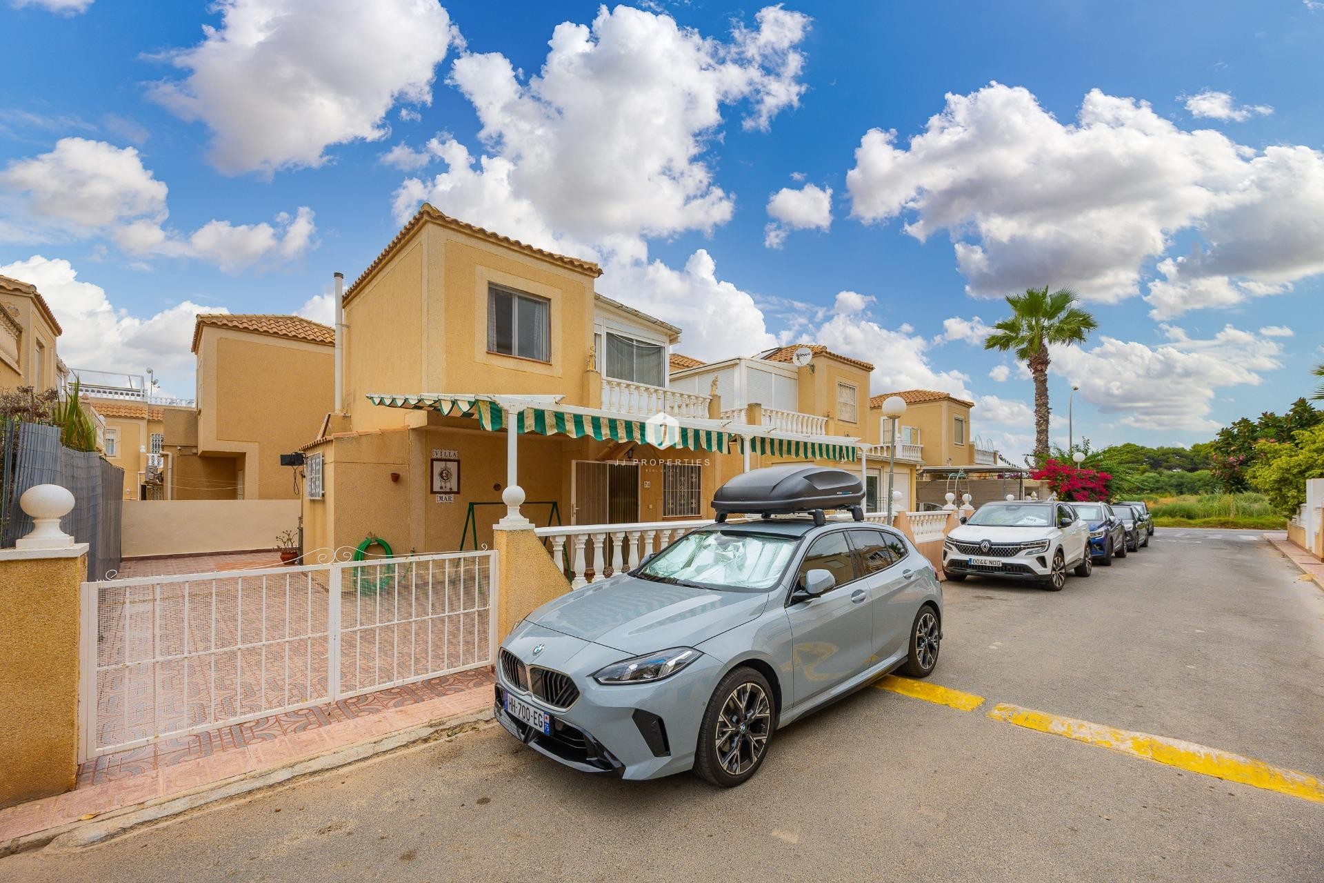 Resale - Villa -
Torrevieja - El Limonar