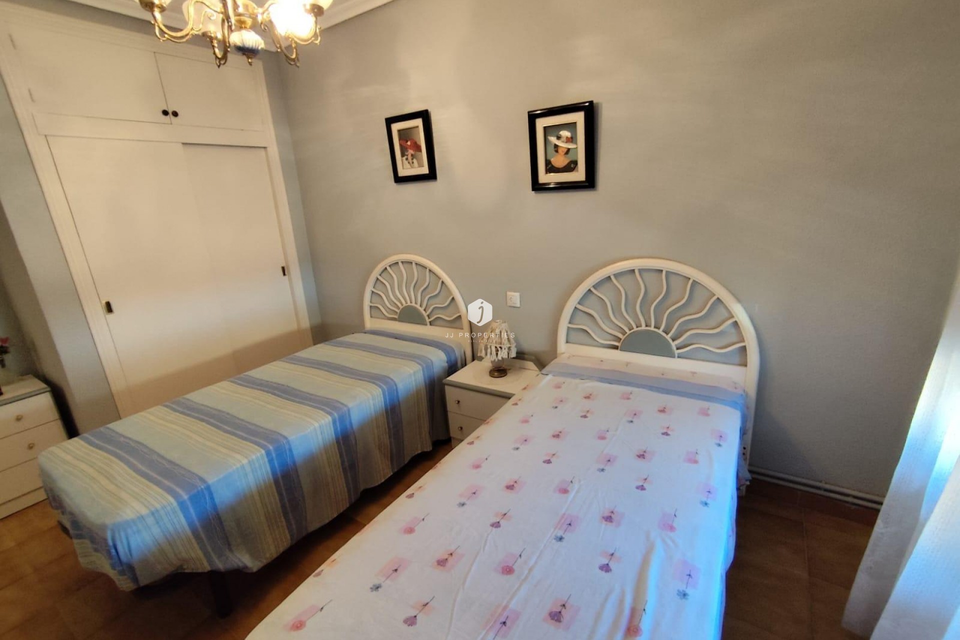 Resale - Villa -
Torrevieja - Estacion de autobuses