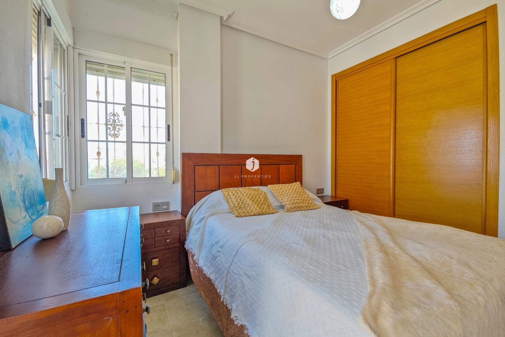 Resale - Villa -
Torrevieja - La Mata