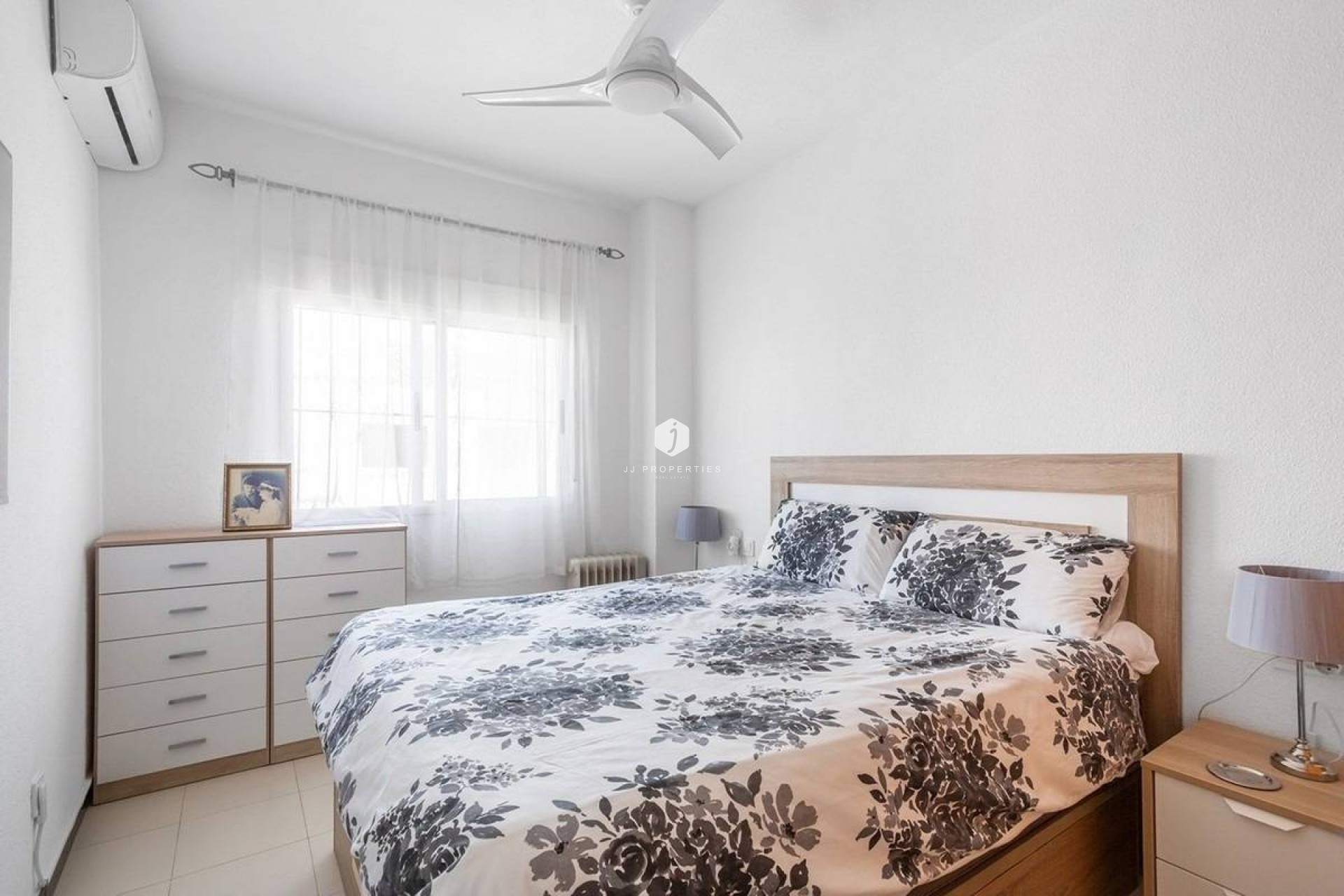 Resale - Villa -
Torrevieja - La Mata
