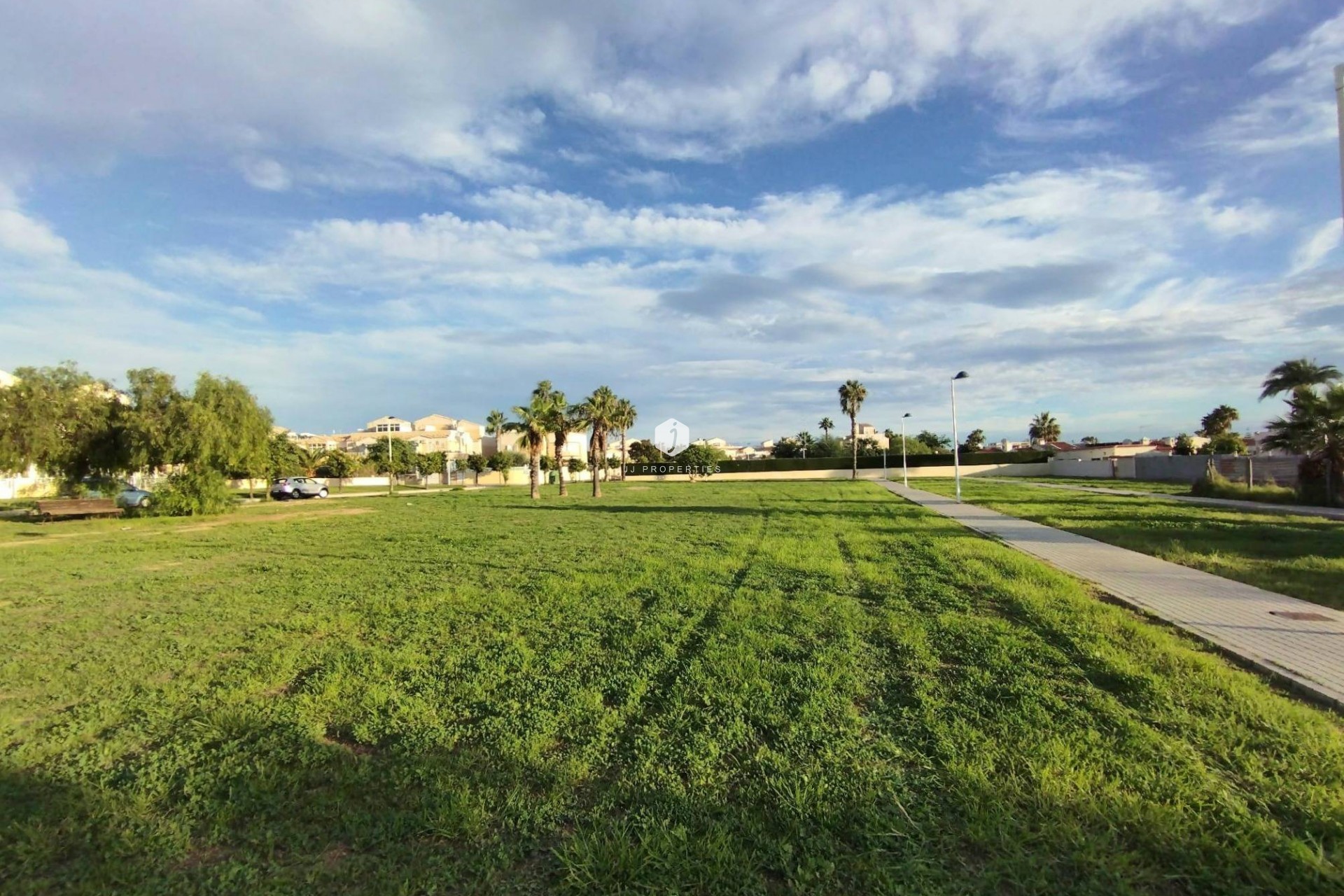 Resale - Villa -
Torrevieja - La Siesta - El Salado - Torreta