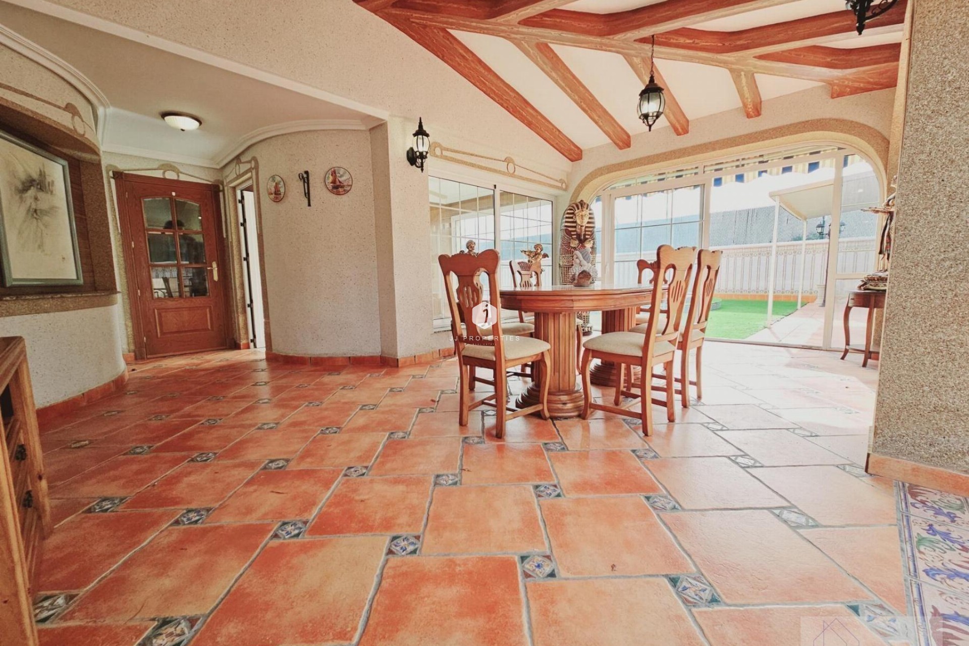 Resale - Villa -
Torrevieja - La Siesta - El Salado - Torreta