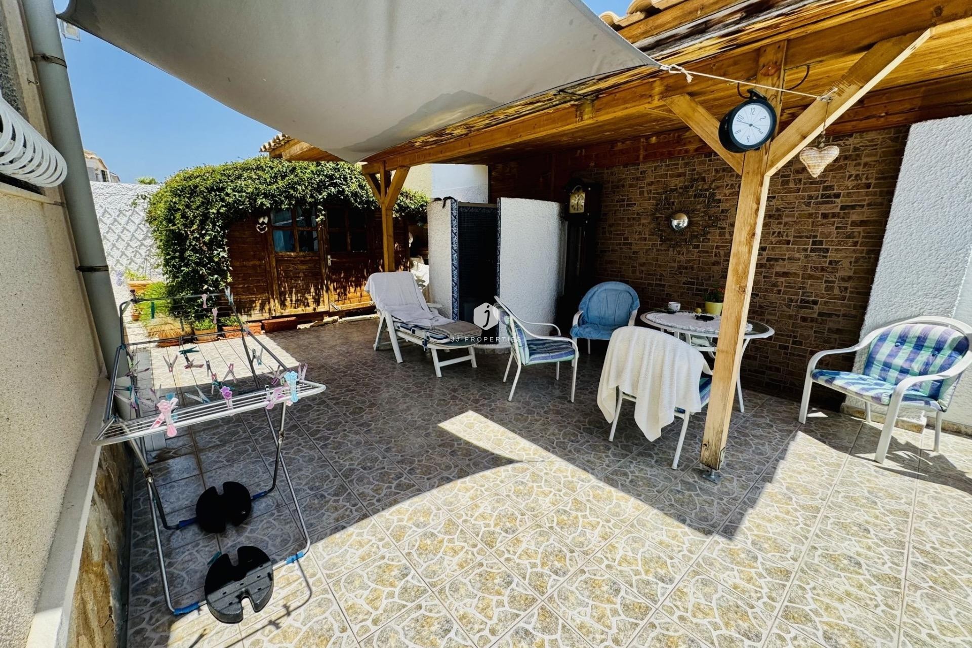 Resale - Villa -
Torrevieja - La Siesta - El Salado - Torreta