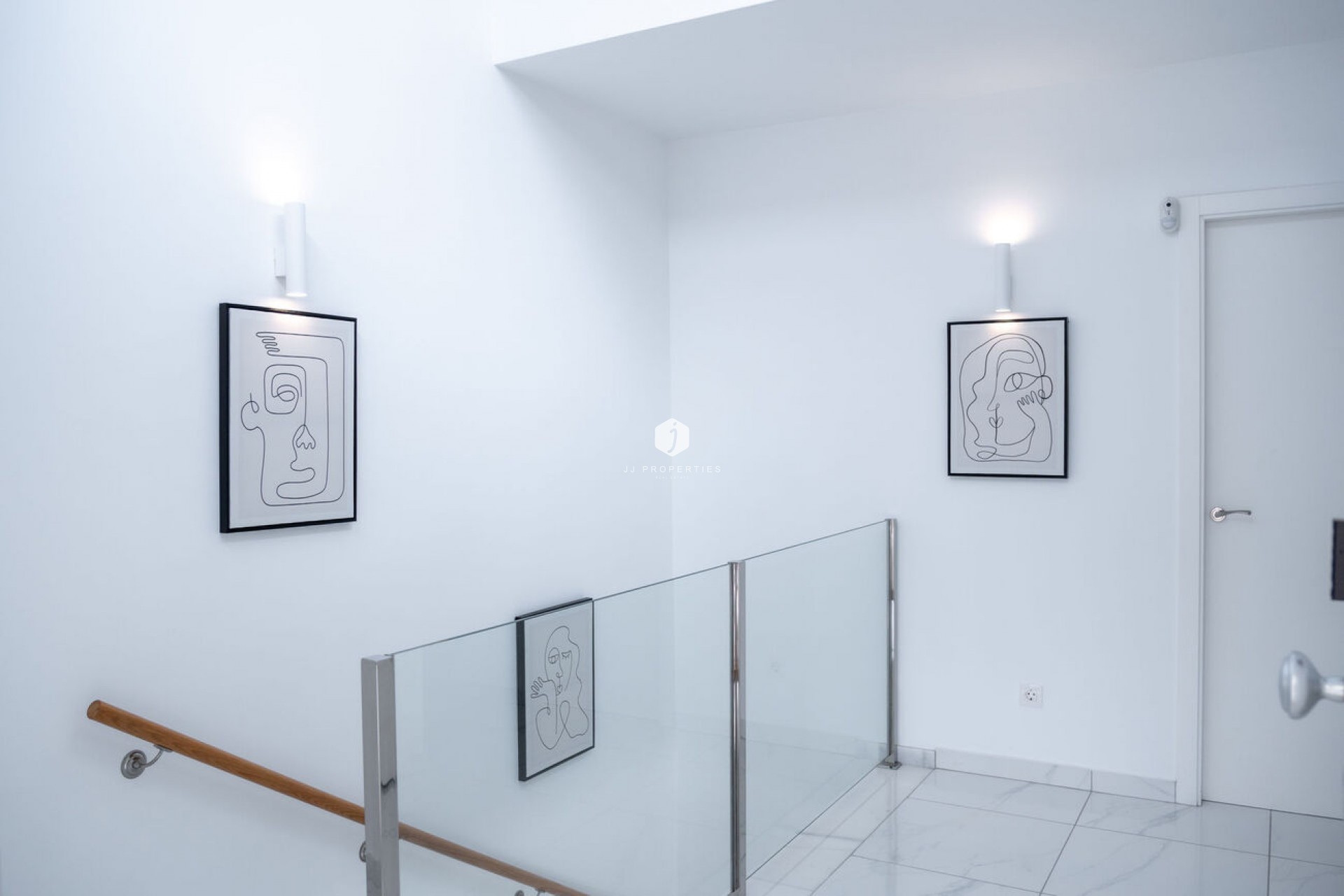 Resale - Villa -
Torrevieja - La Valeta