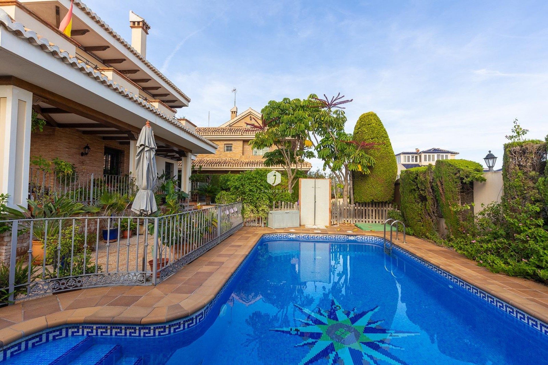 Resale - Villa -
Torrevieja - La veleta