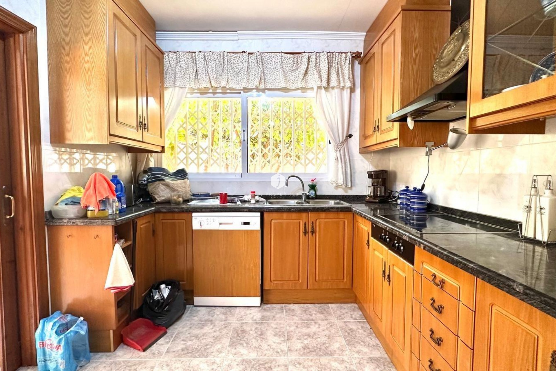 Resale - Villa -
Torrevieja - Los Balcones - Los Altos del Edén