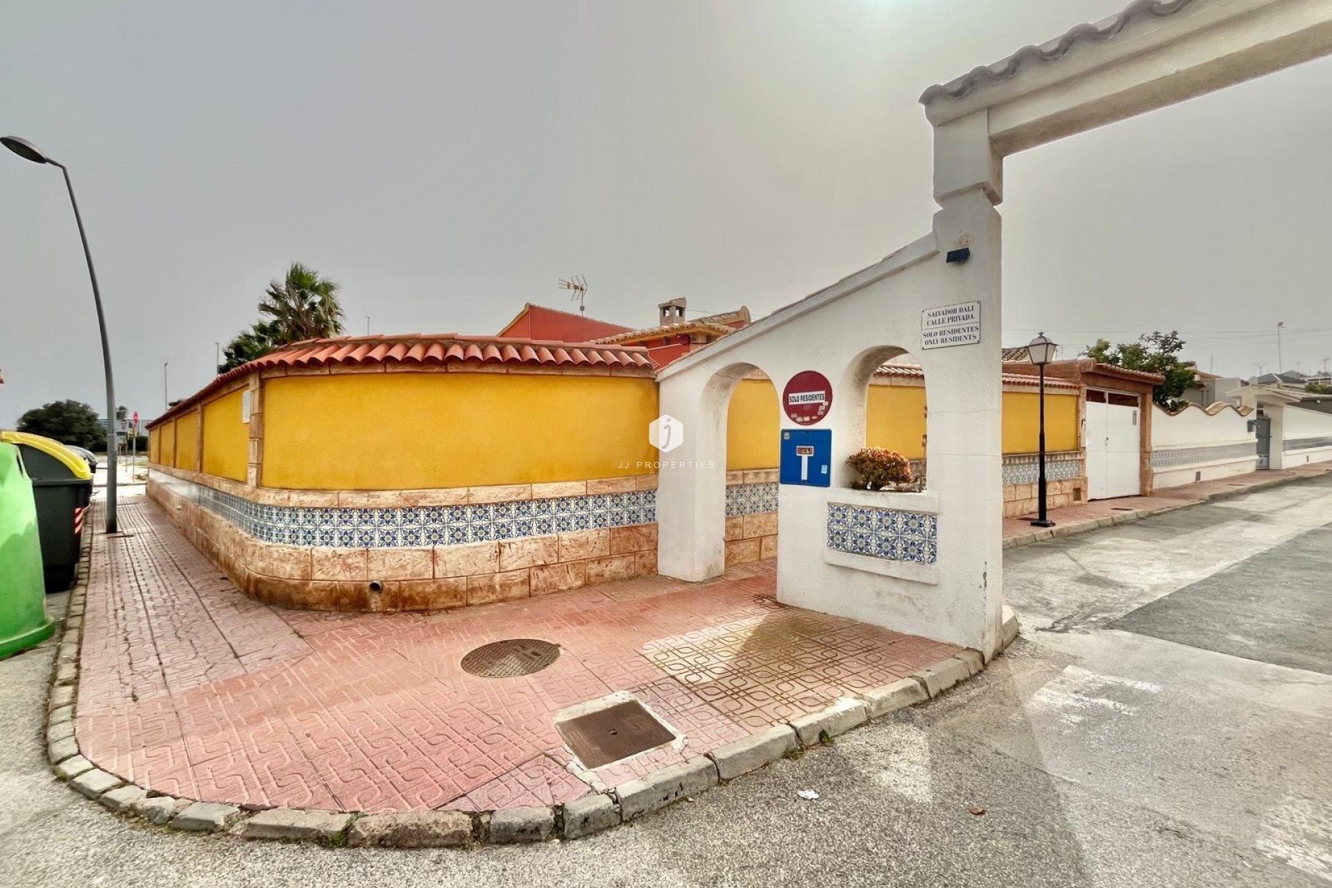 Resale - Villa -
Torrevieja - Los Balcones - Los Altos del Edén