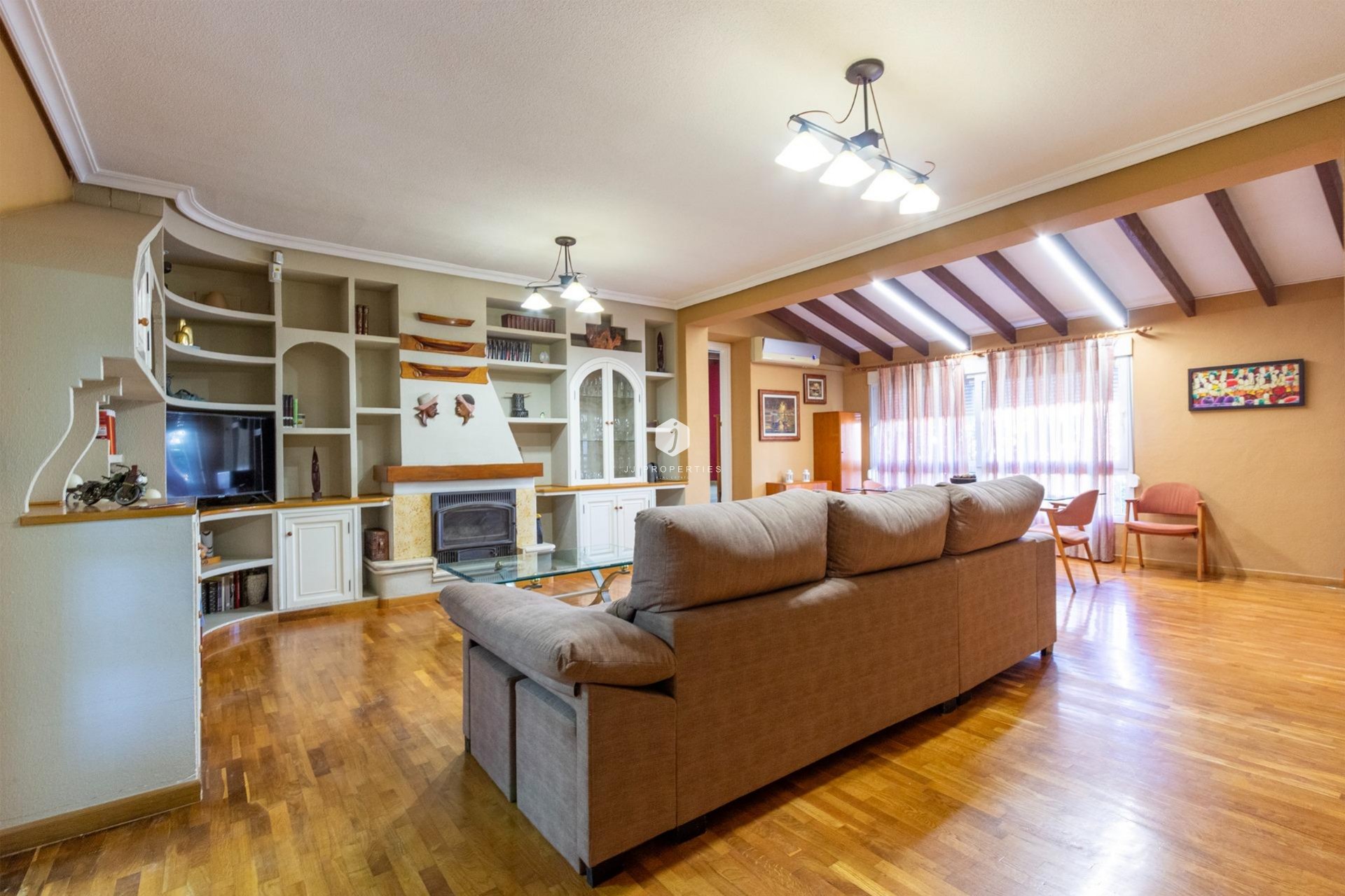 Resale - Villa -
Torrevieja - Los Balcones