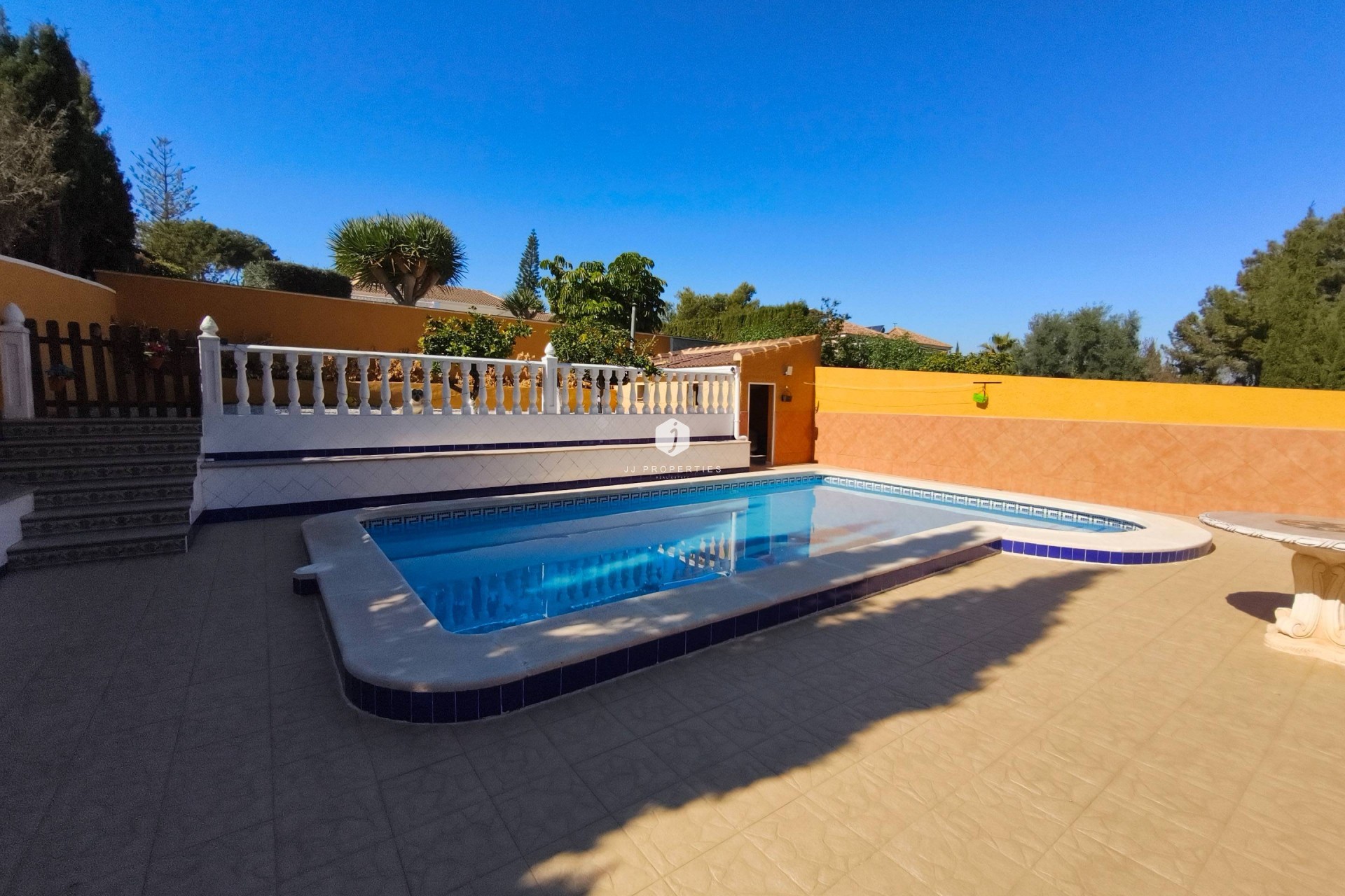 Resale - Villa -
Torrevieja - Los Balcones