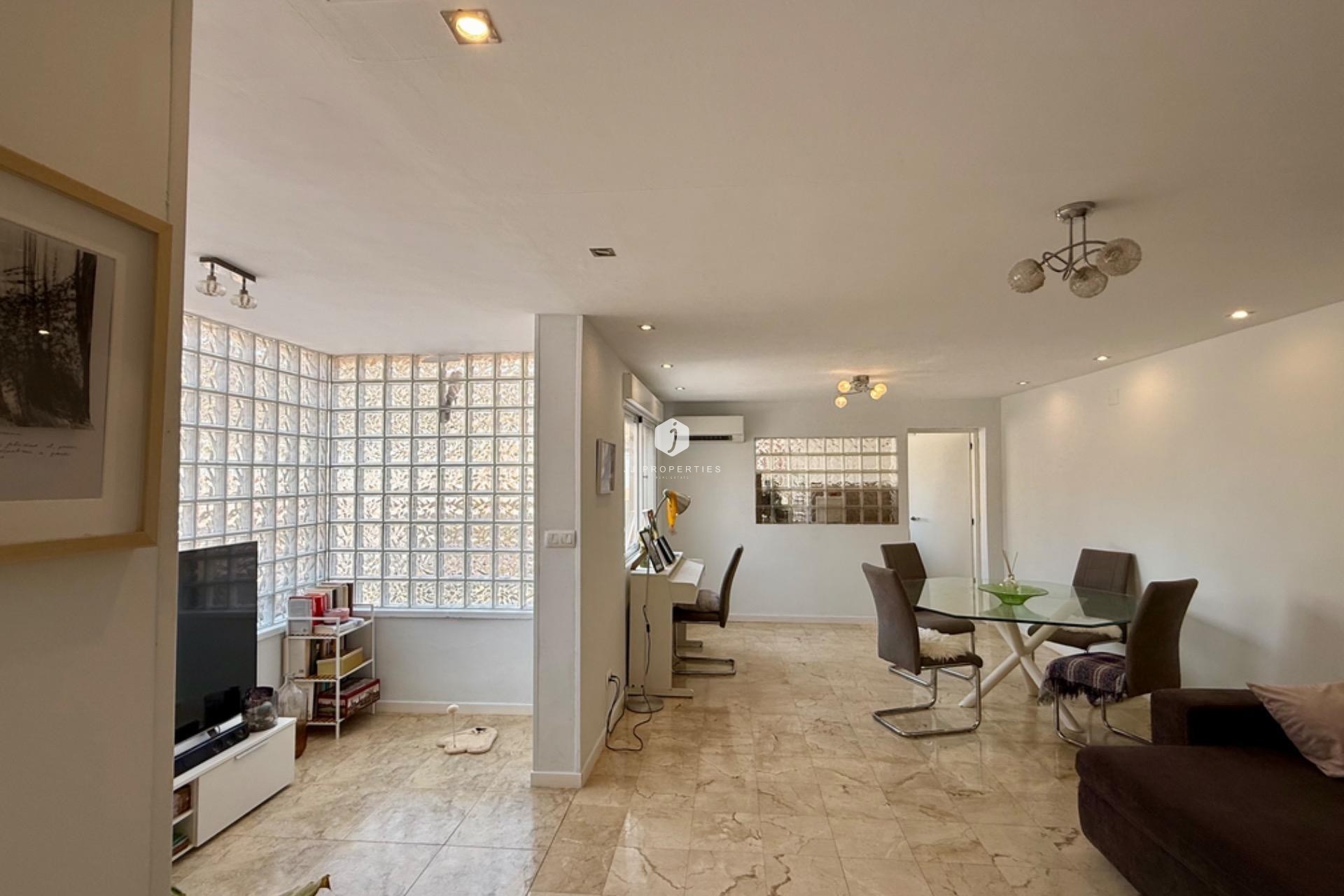 Resale - Villa -
Torrevieja - Los Frutales