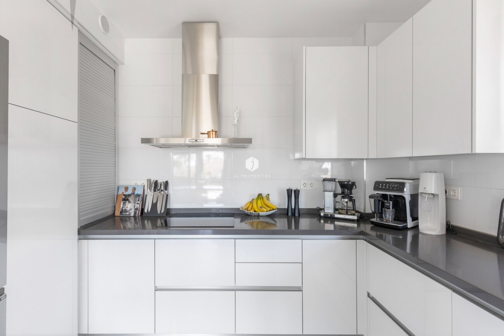 Resale - Villa -
Torrevieja - Rosaleda