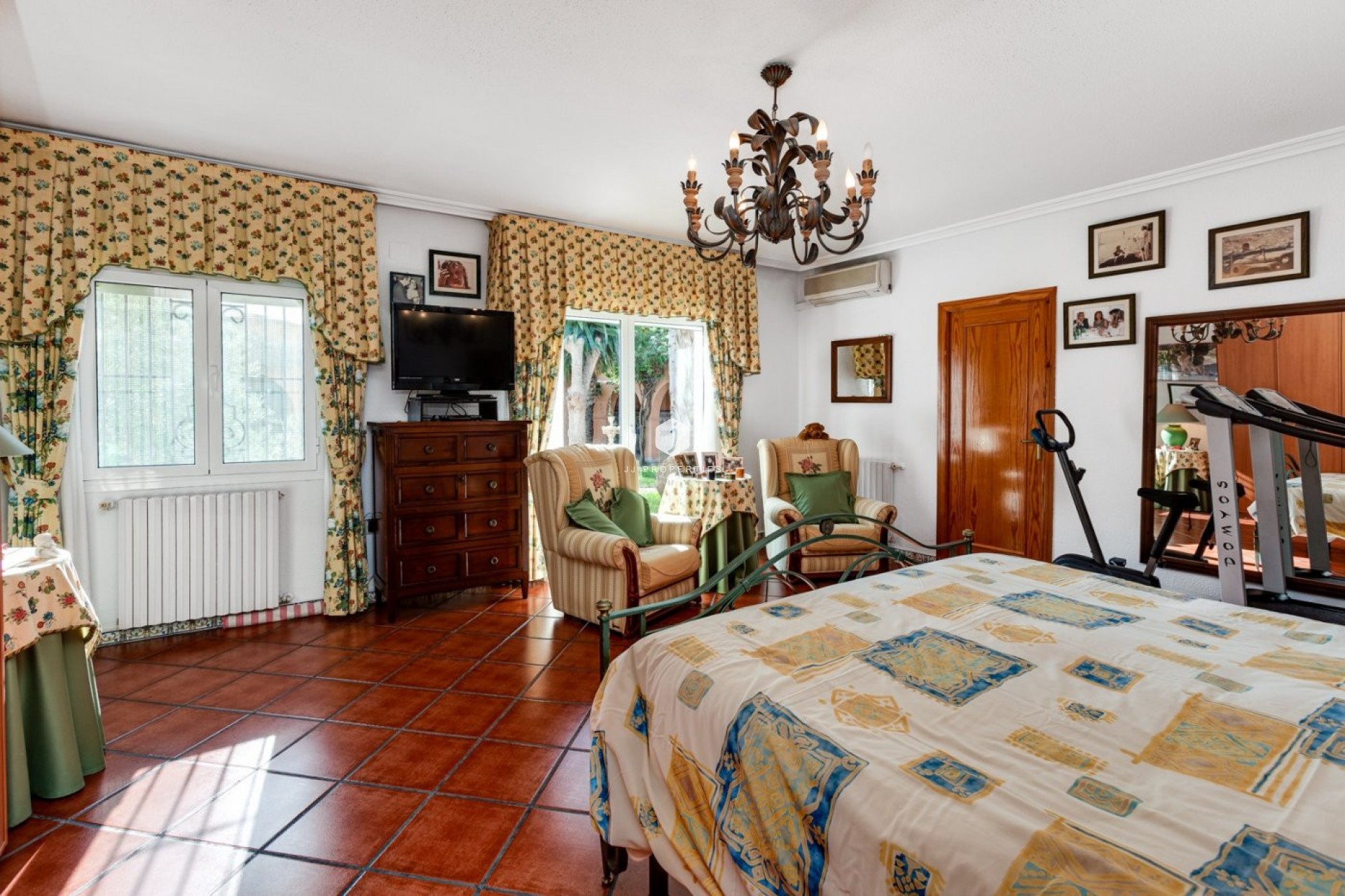 Resale - Villa -
Torrevieja - San luis