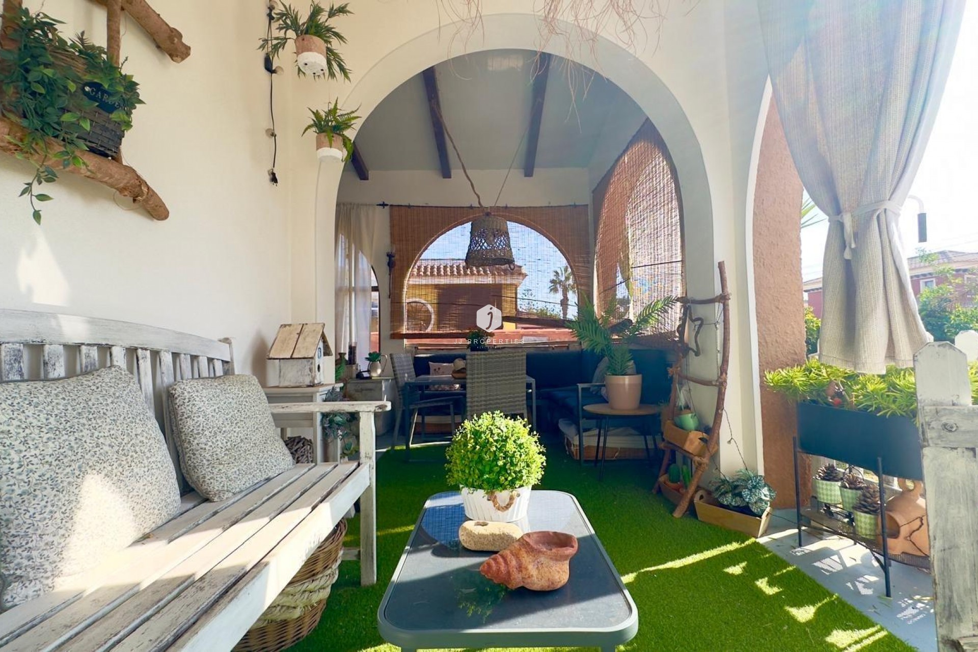 Resale - Villa -
Torrevieja - Torreblanca