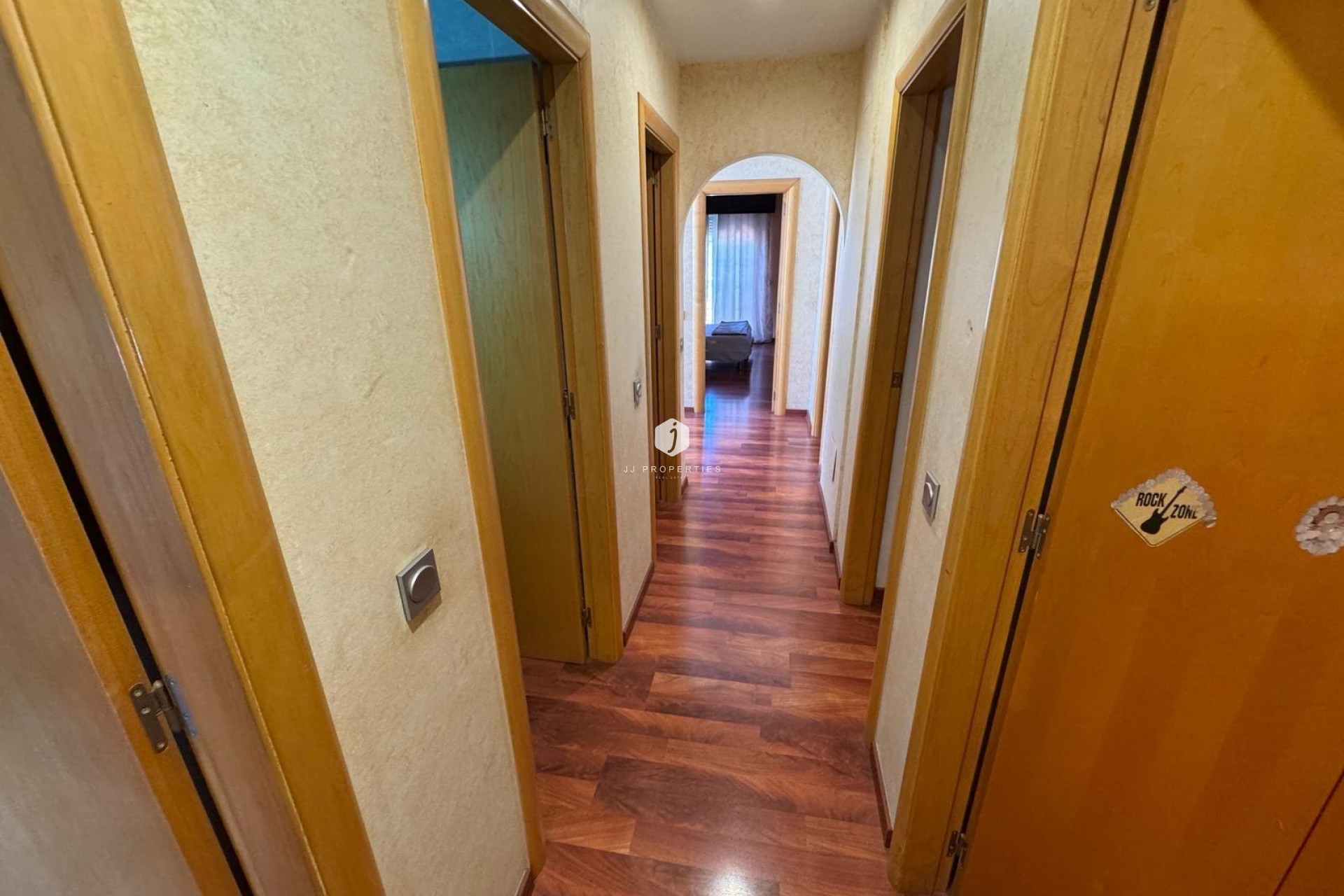 Resale - Villa -
Torrevieja - Zona Los Frutales