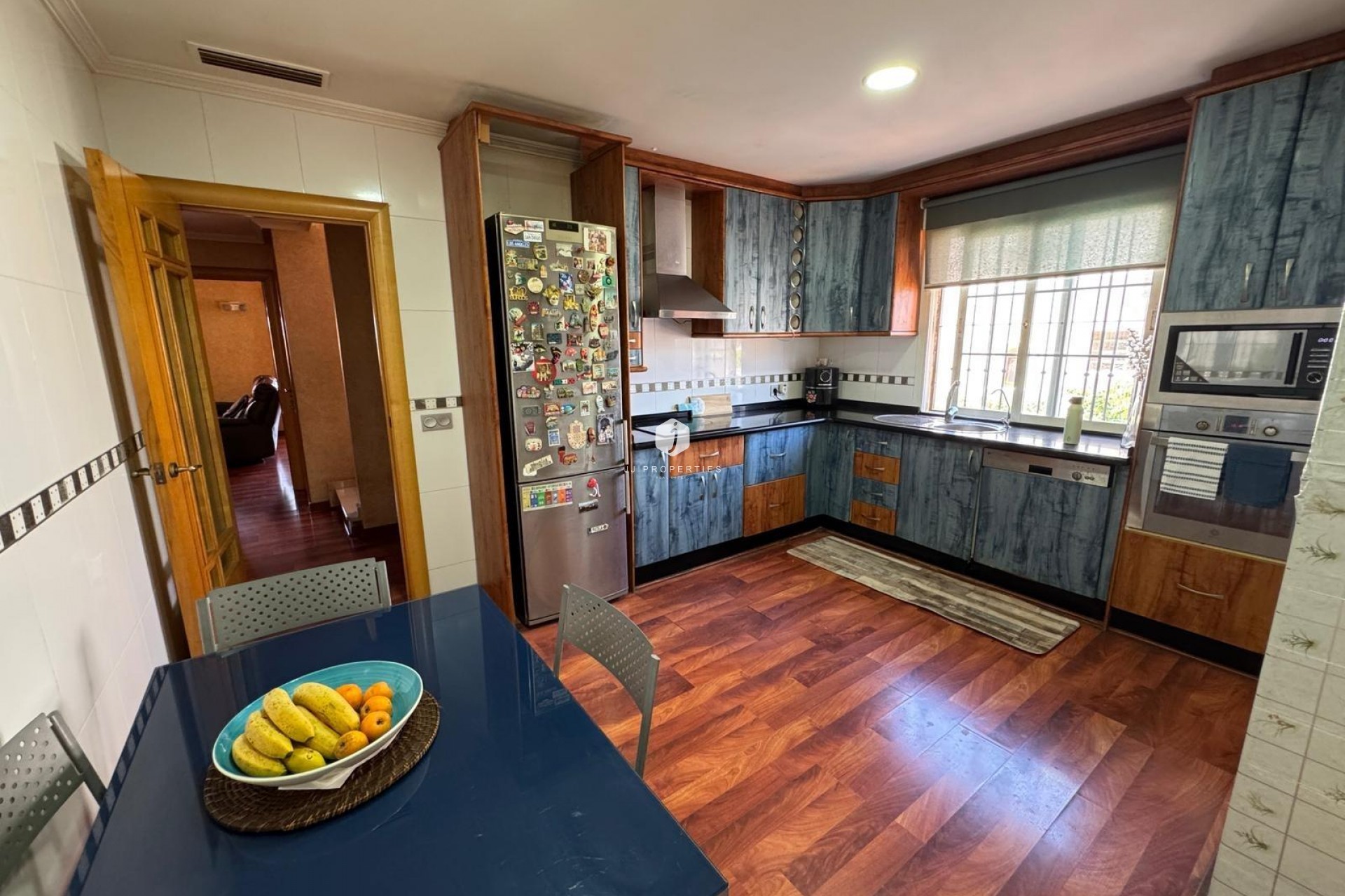 Resale - Villa -
Torrevieja - Zona Los Frutales