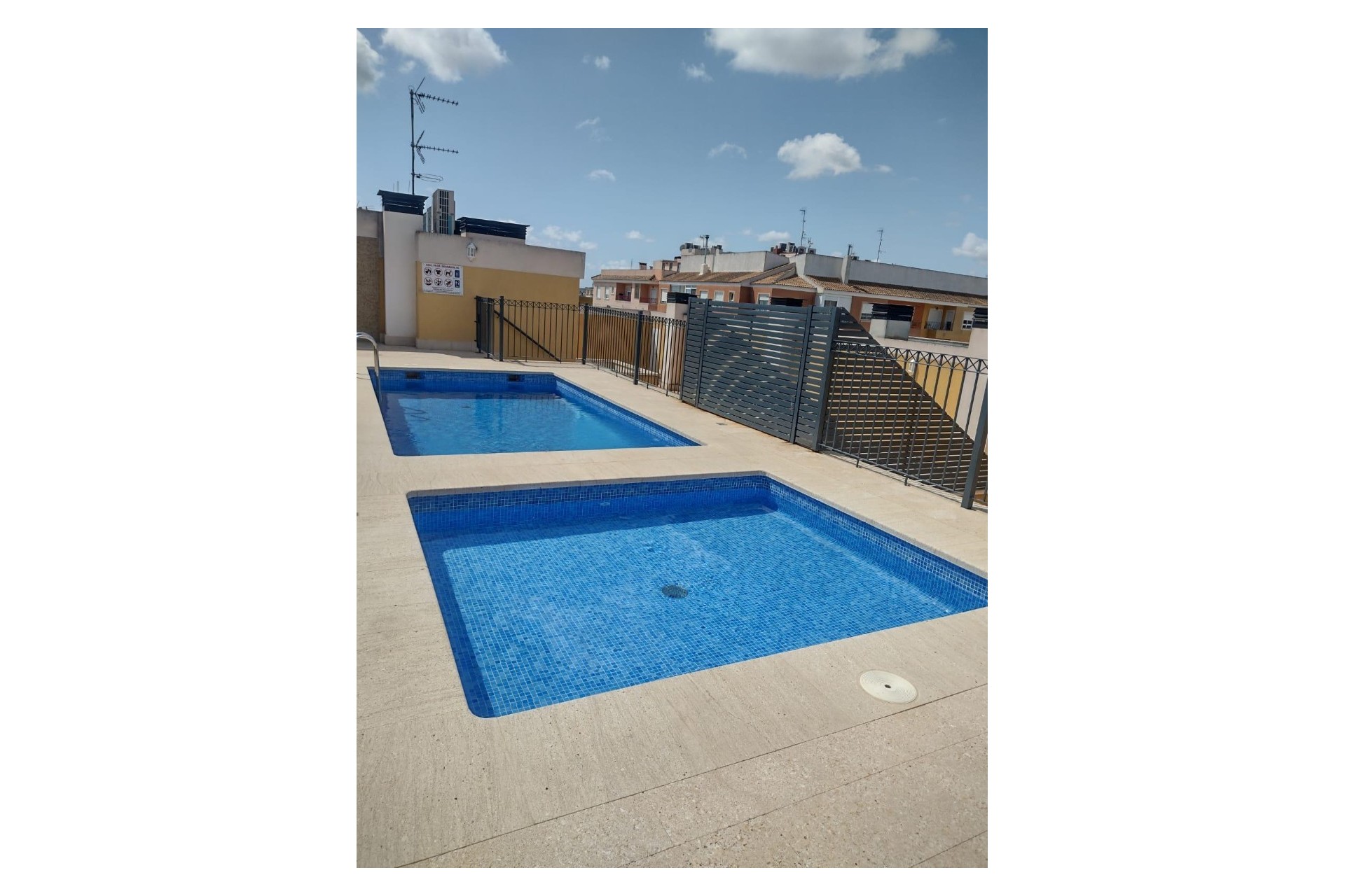 Segunda mano - Apartamento / piso -
Almoradí - Inland