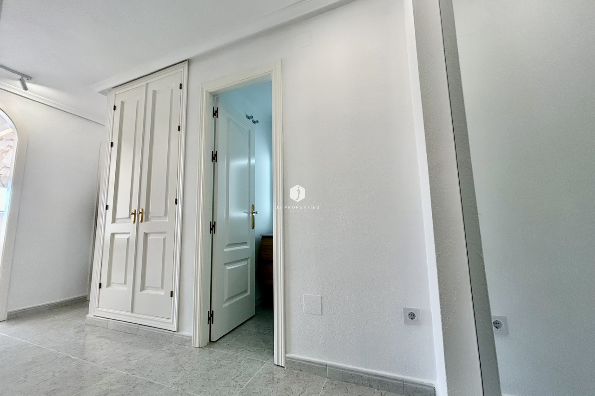 Segunda mano - Apartamento / piso -
Campoamor - Costa Blanca