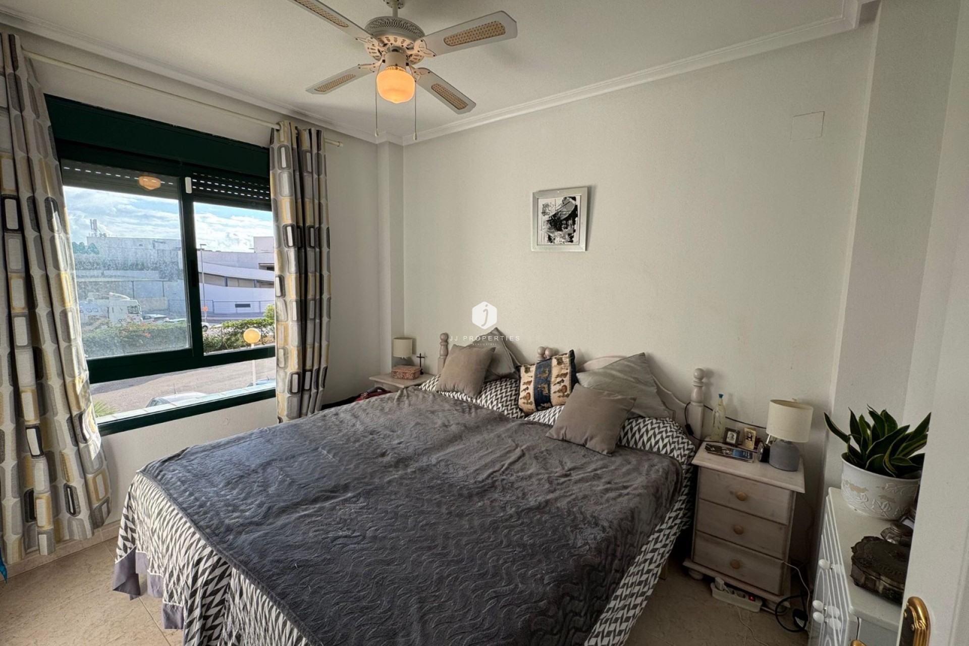 Segunda mano - Apartamento / piso -
Dehesa de Campoamor - Costa Blanca