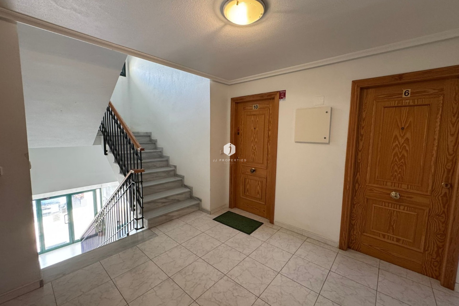 Segunda mano - Apartamento / piso -
Dehesa de Campoamor - Costa Blanca