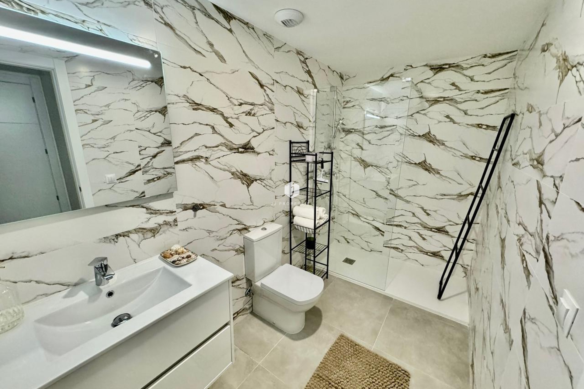 Segunda mano - Apartamento / piso -
Dehesa de Campoamor - Costa Blanca